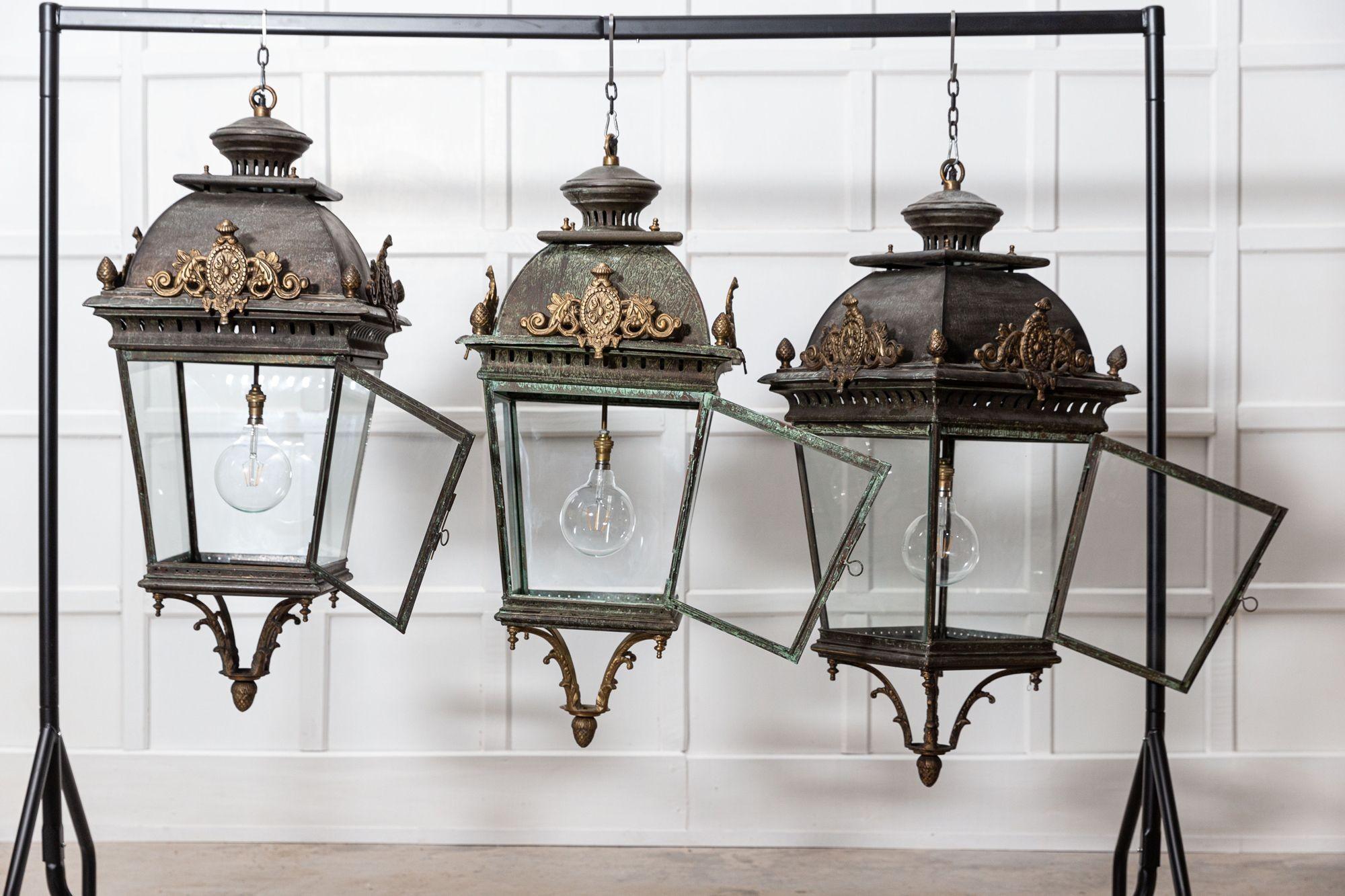 Grandes lanternes françaises du 19ème siècle en bronze et fer en vente 10