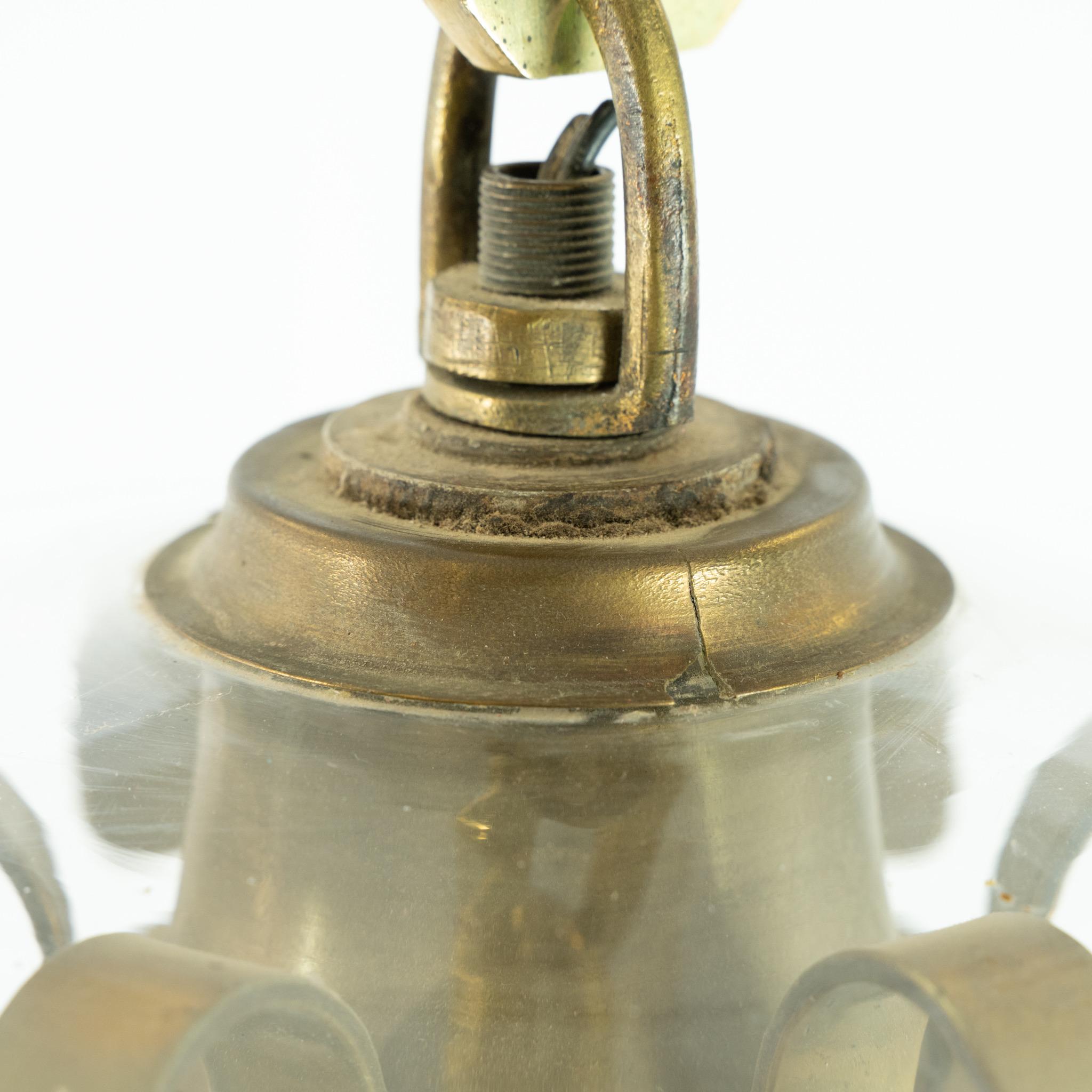 Fatto a mano Grande lanterna a sospensione francese del XX secolo in ottone in vendita