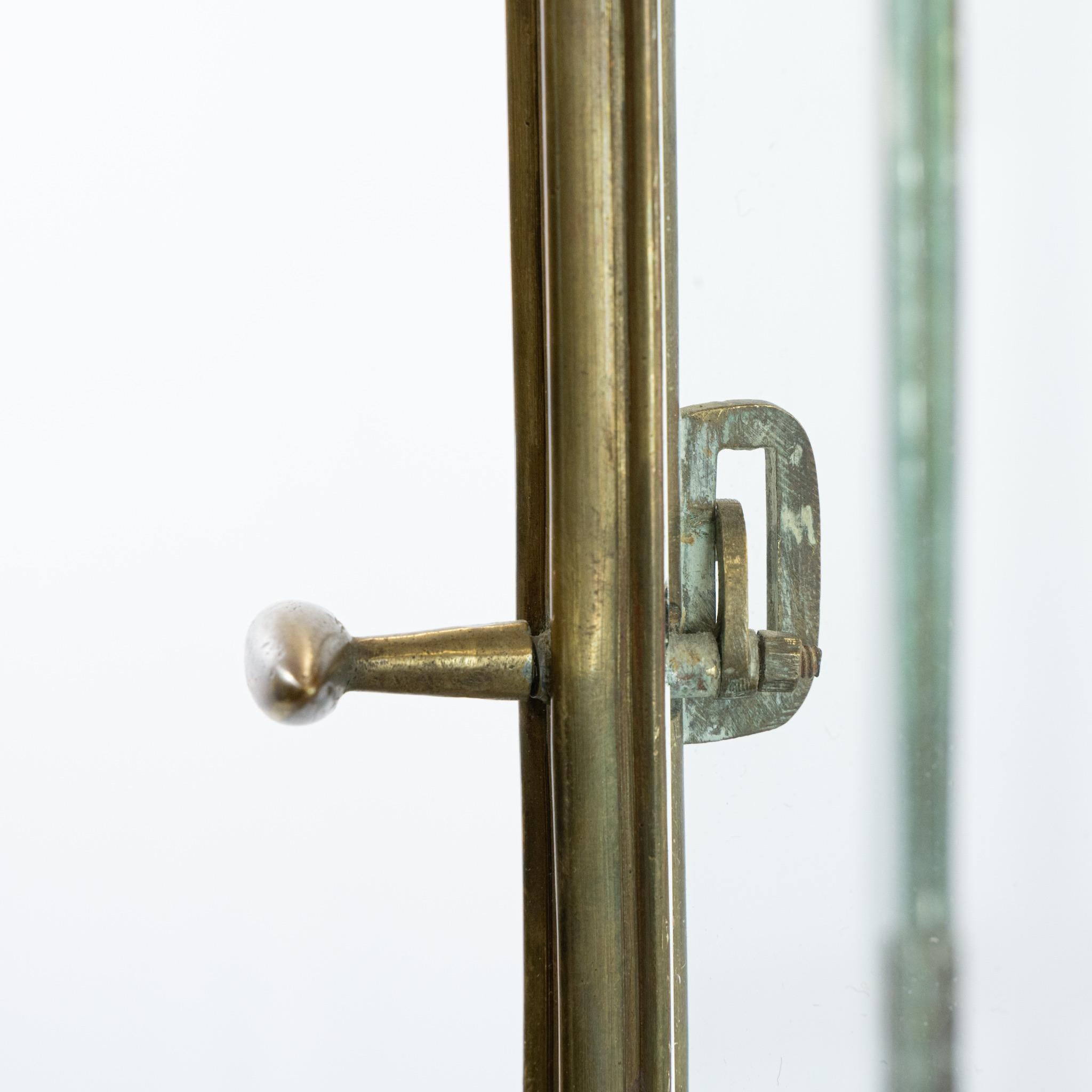 Ottone Grande lanterna a sospensione francese del XX secolo in ottone in vendita