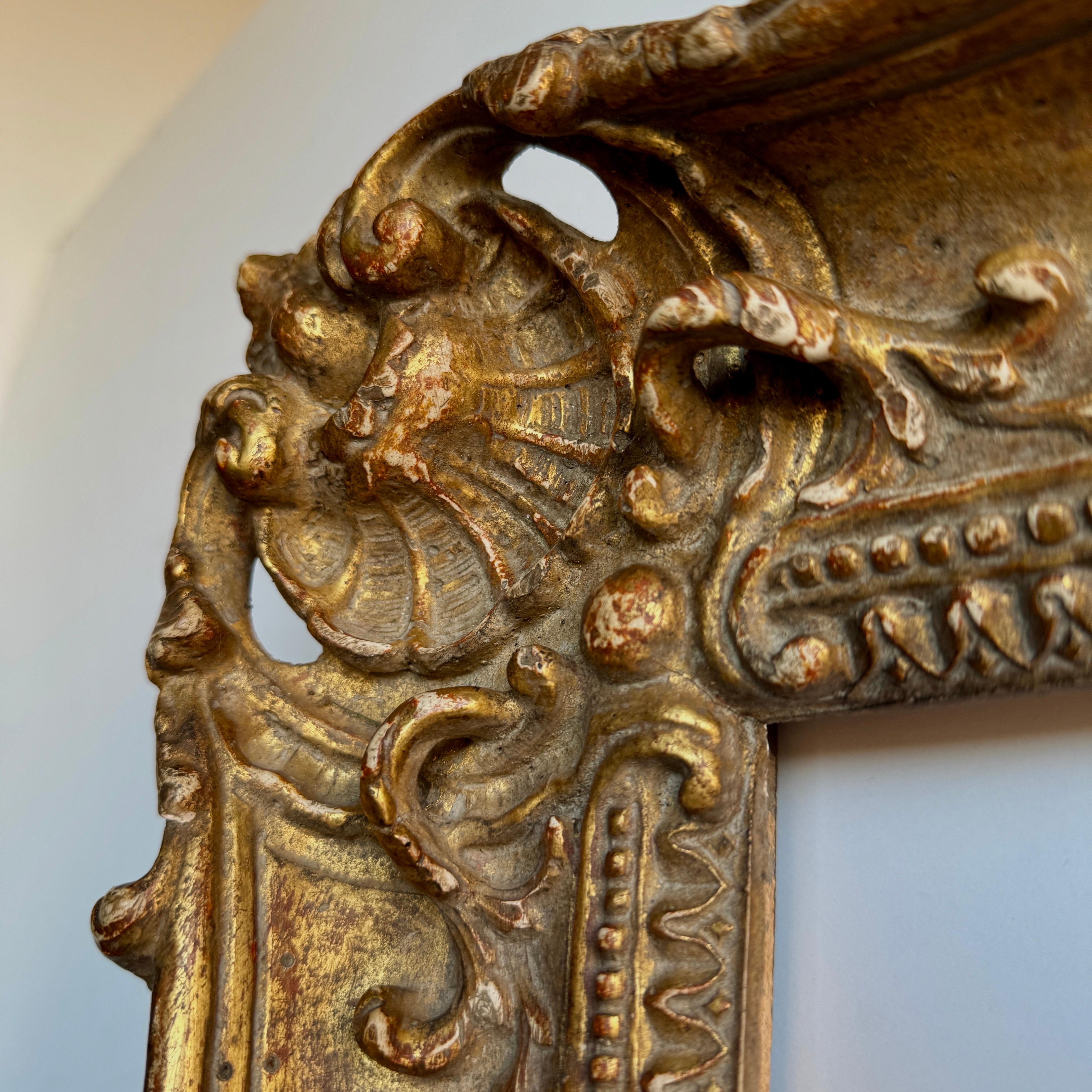 Große Französisch 20. Jahrhundert geschnitzt vergoldet Holzrahmen, Rokoko-Stil im Zustand „Gut“ im Angebot in Haddonfield, NJ