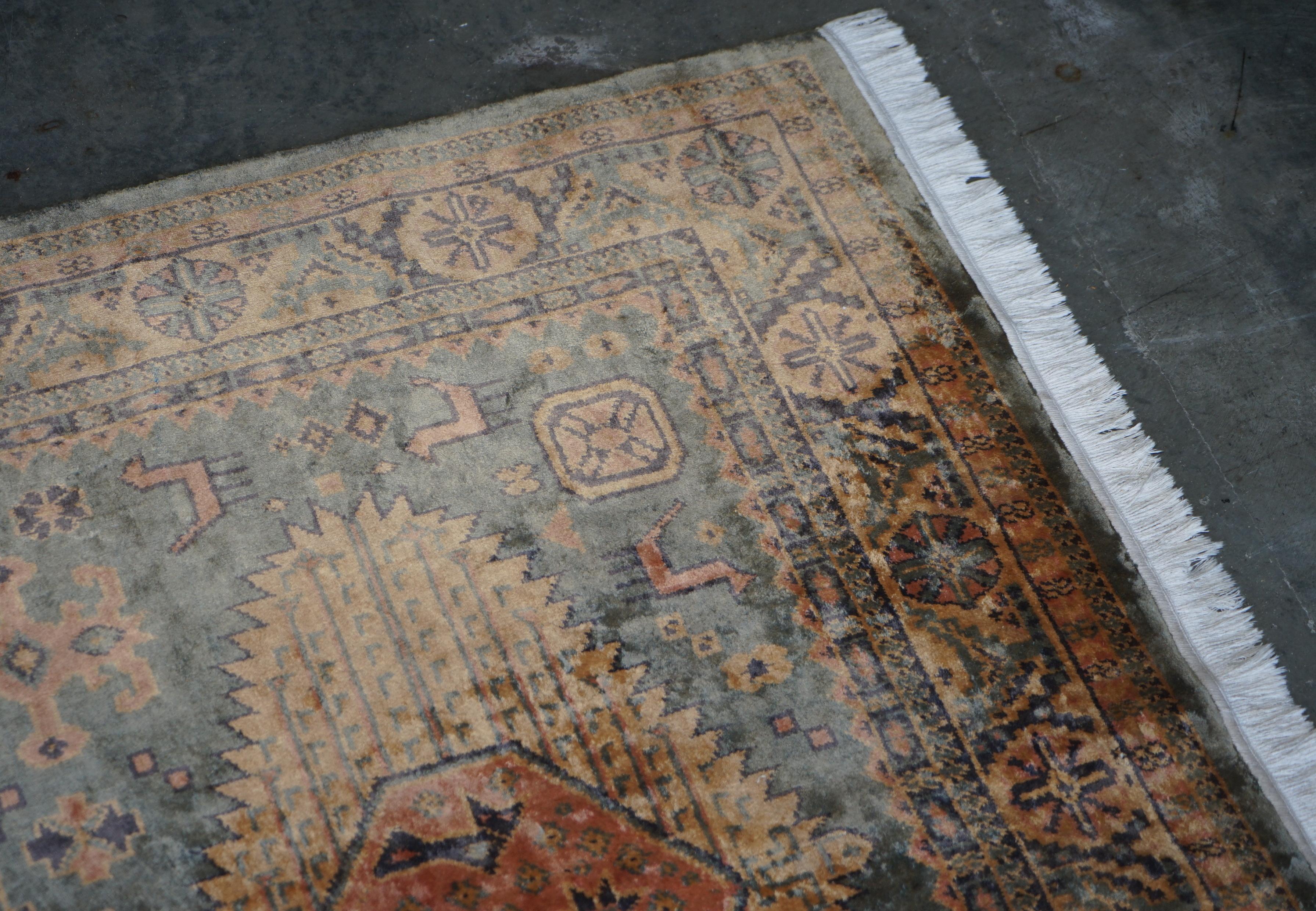 Großer großer französischer antiker Aztek-Kelim-Teppich / Teppich, sehr schön gealtert im Angebot 5