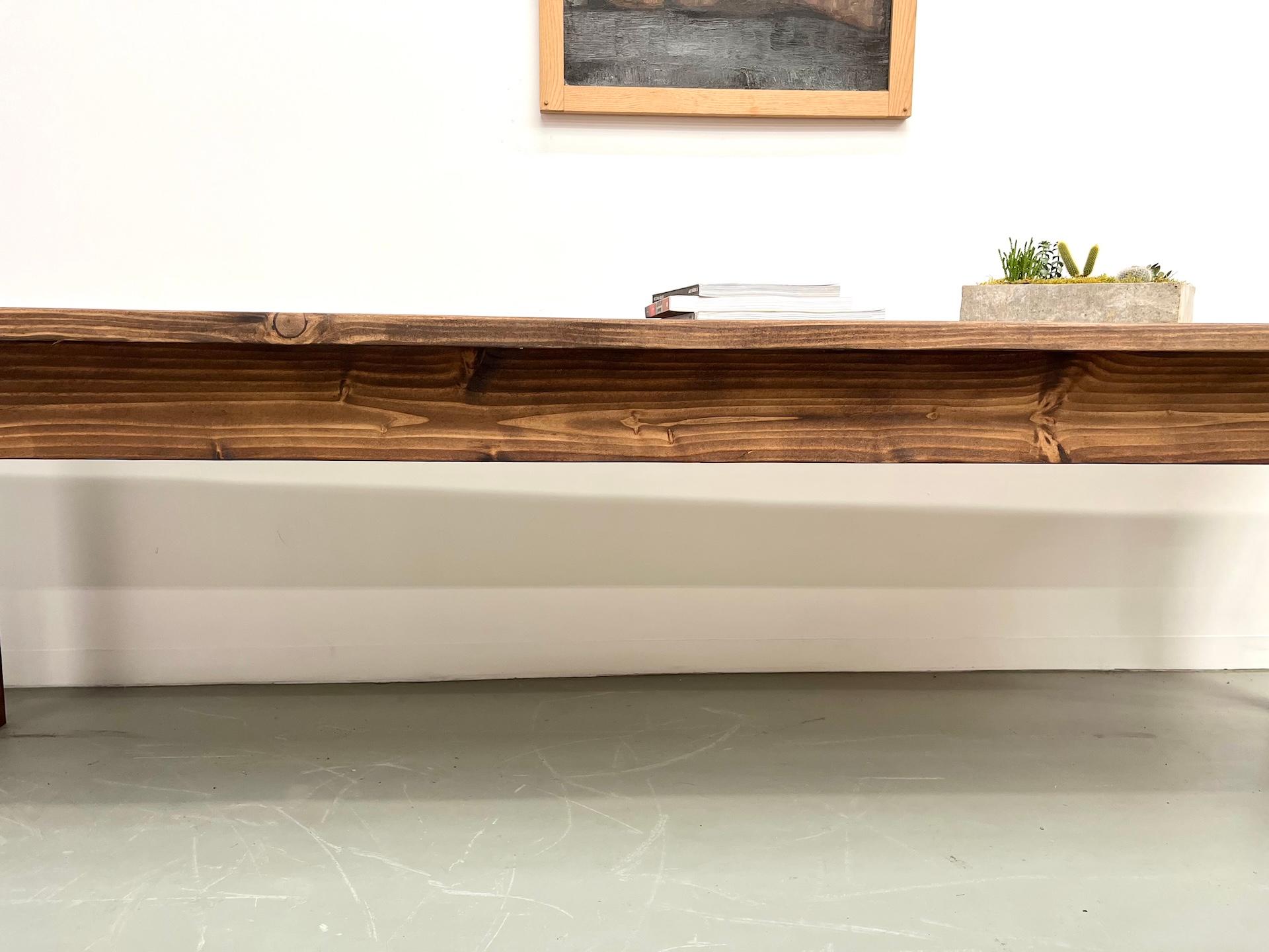 Grande table de ferme française des années 70 en pin en vente 7