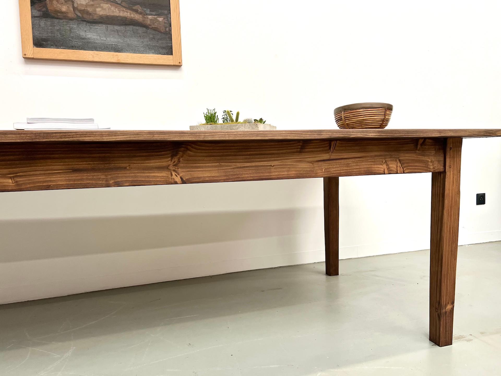 Grande table de ferme française des années 70 en pin en vente 9