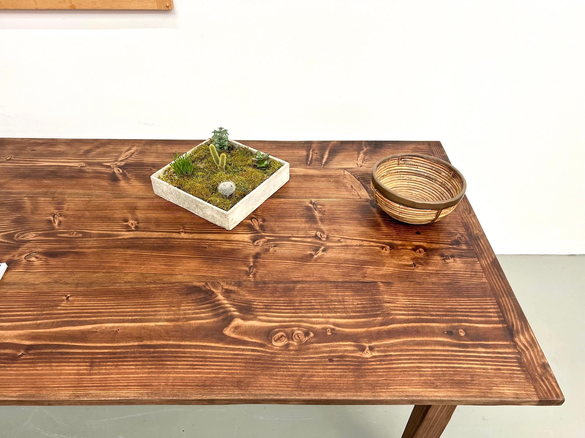 Grande table de ferme française des années 70 en pin en vente 10