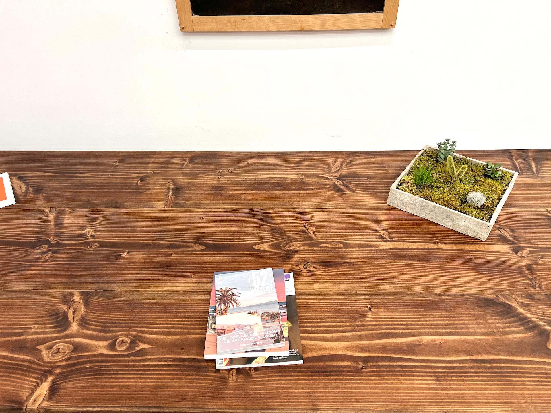 Grande table de ferme française des années 70 en pin en vente 11