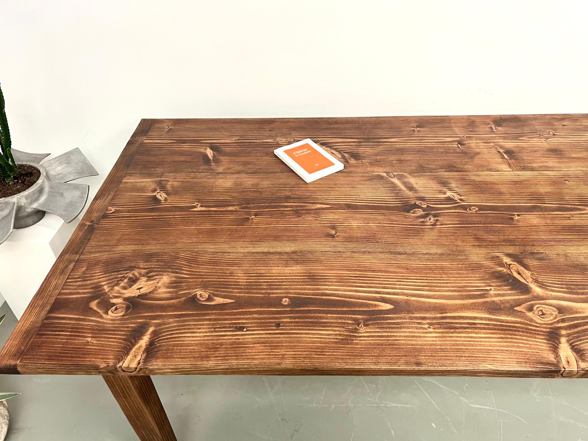 Grande table de ferme française des années 70 en pin en vente 12