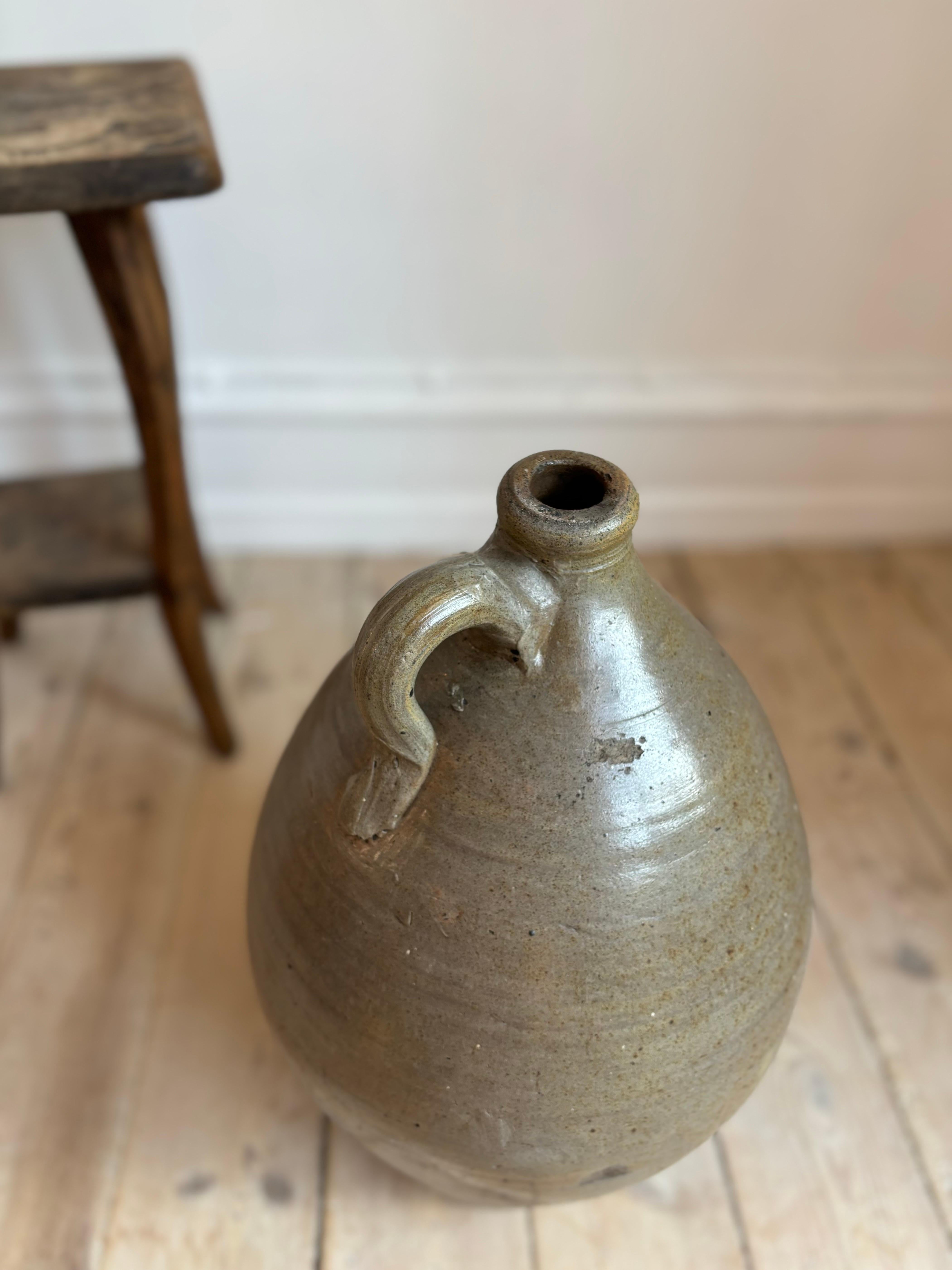 Large Antique French 19th Century Terracotta Cruche Bottle Jug In Good Condition For Sale In Copenhagen, DK