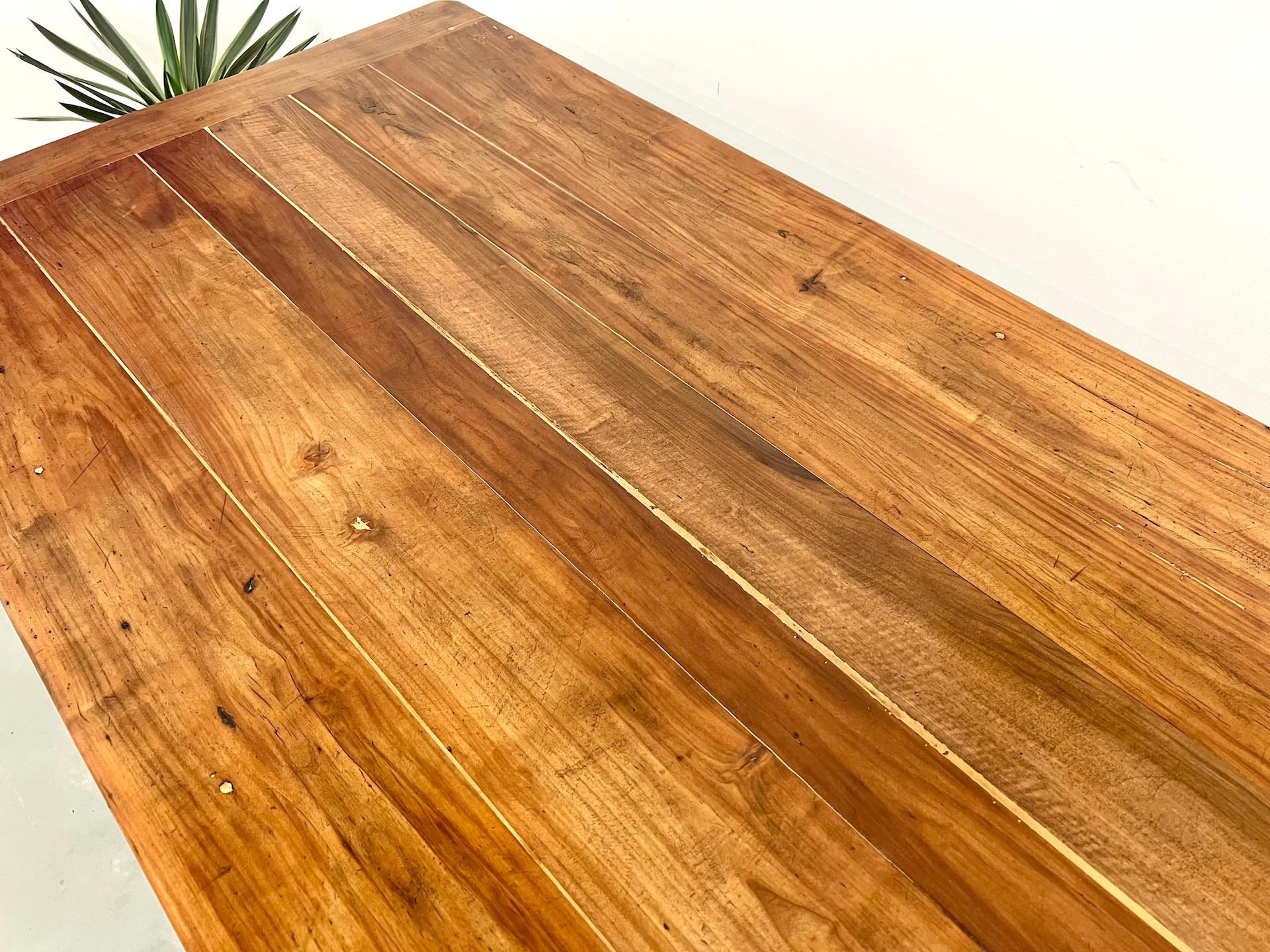 Large french antique farmhouse table in walnut en vente 3