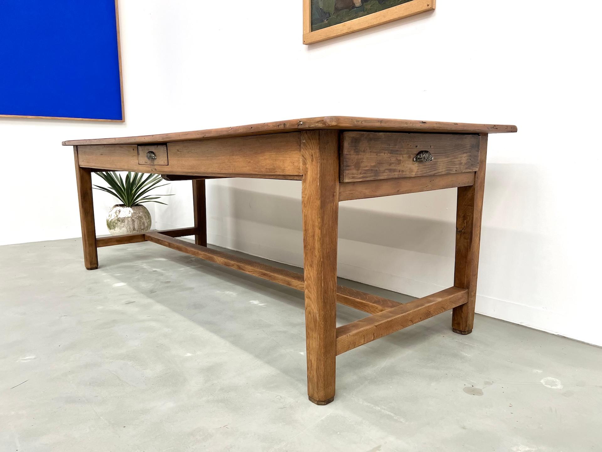 Large french antique farmhouse table in walnut en vente 11