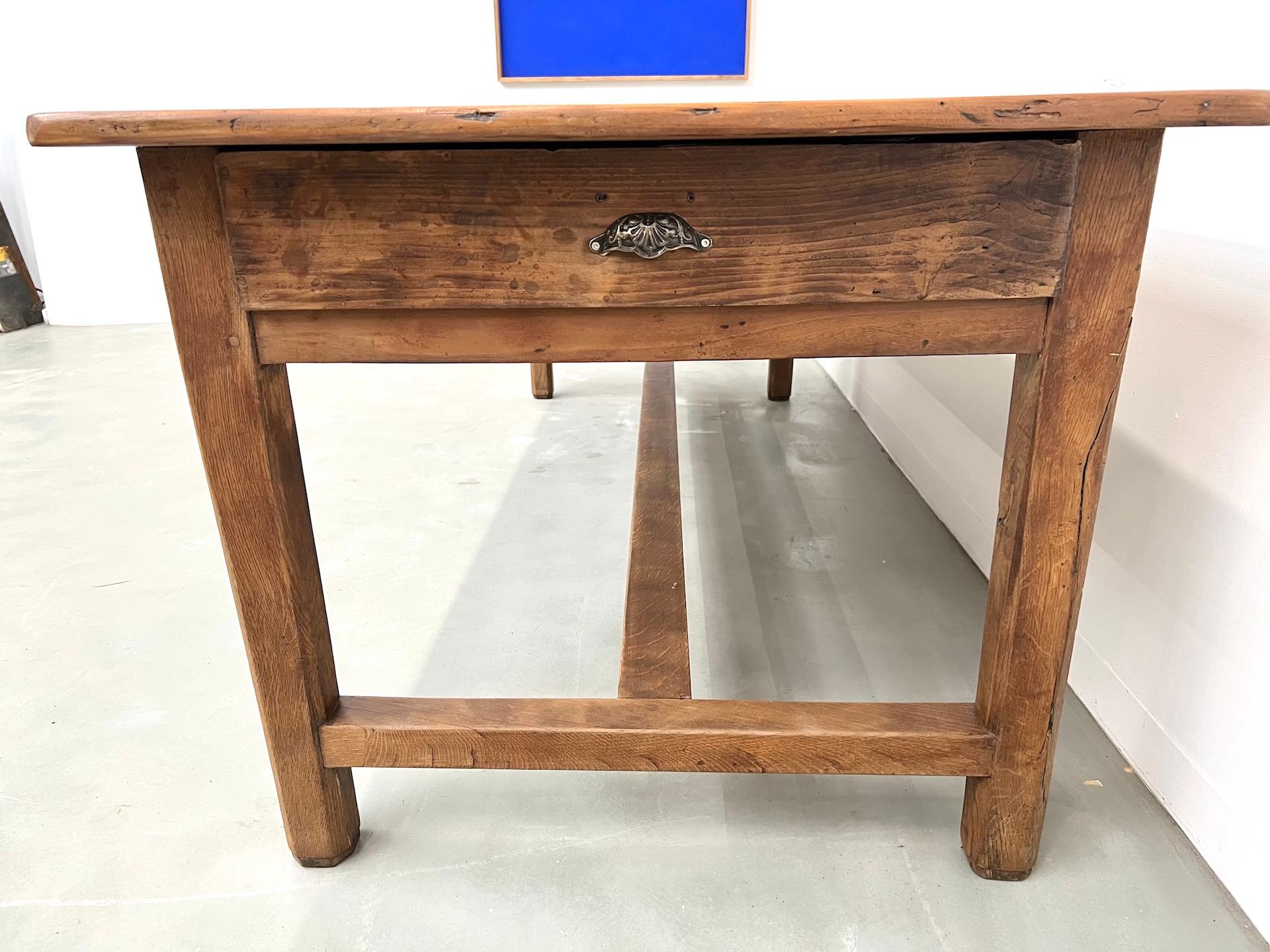 Large french antique farmhouse table in walnut en vente 13