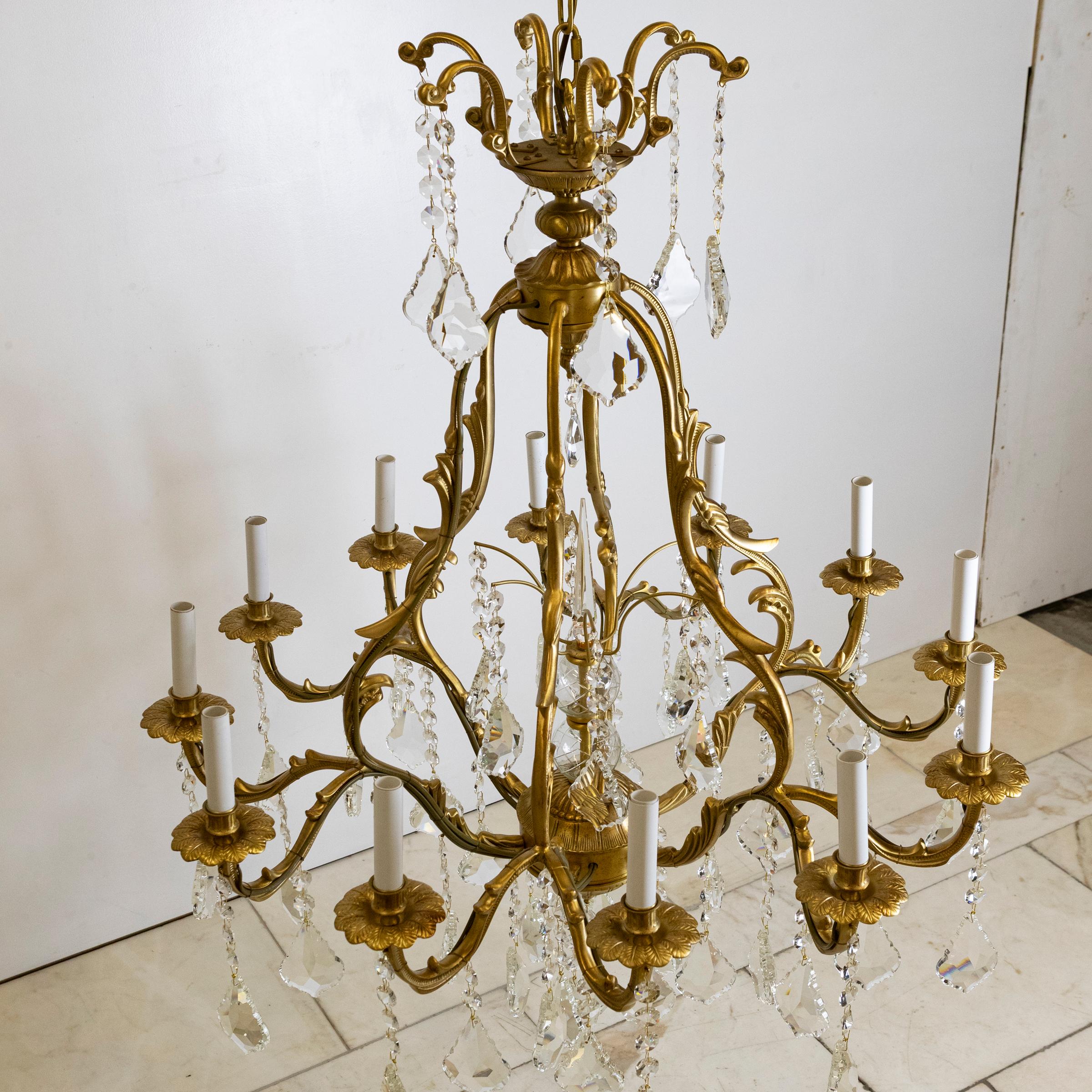 Grande lampadario francese d'epoca con gabbia per uccelli dorata e cristallo  12 Braccio in vendita 4