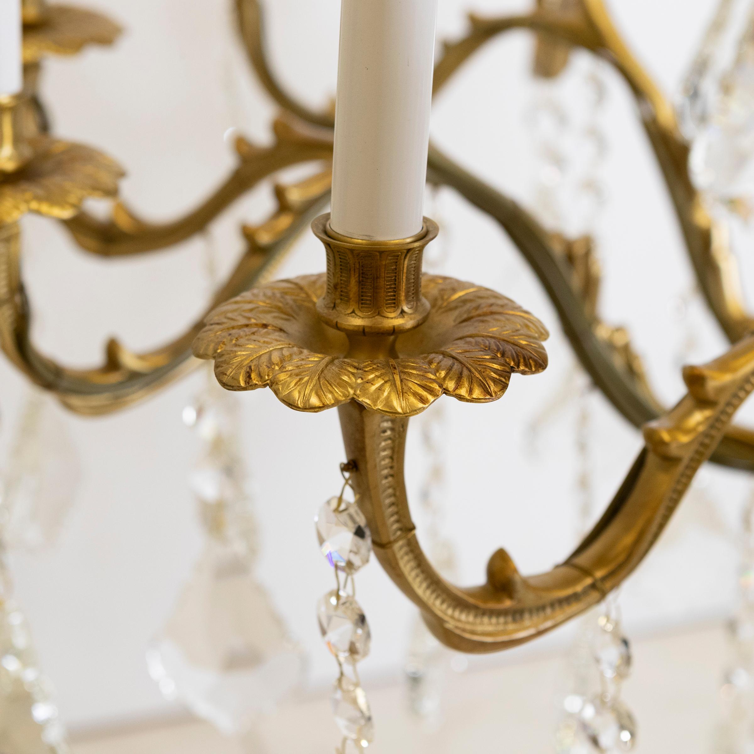 Grande lampadario francese d'epoca con gabbia per uccelli dorata e cristallo  12 Braccio In condizioni buone in vendita a Ware, GB
