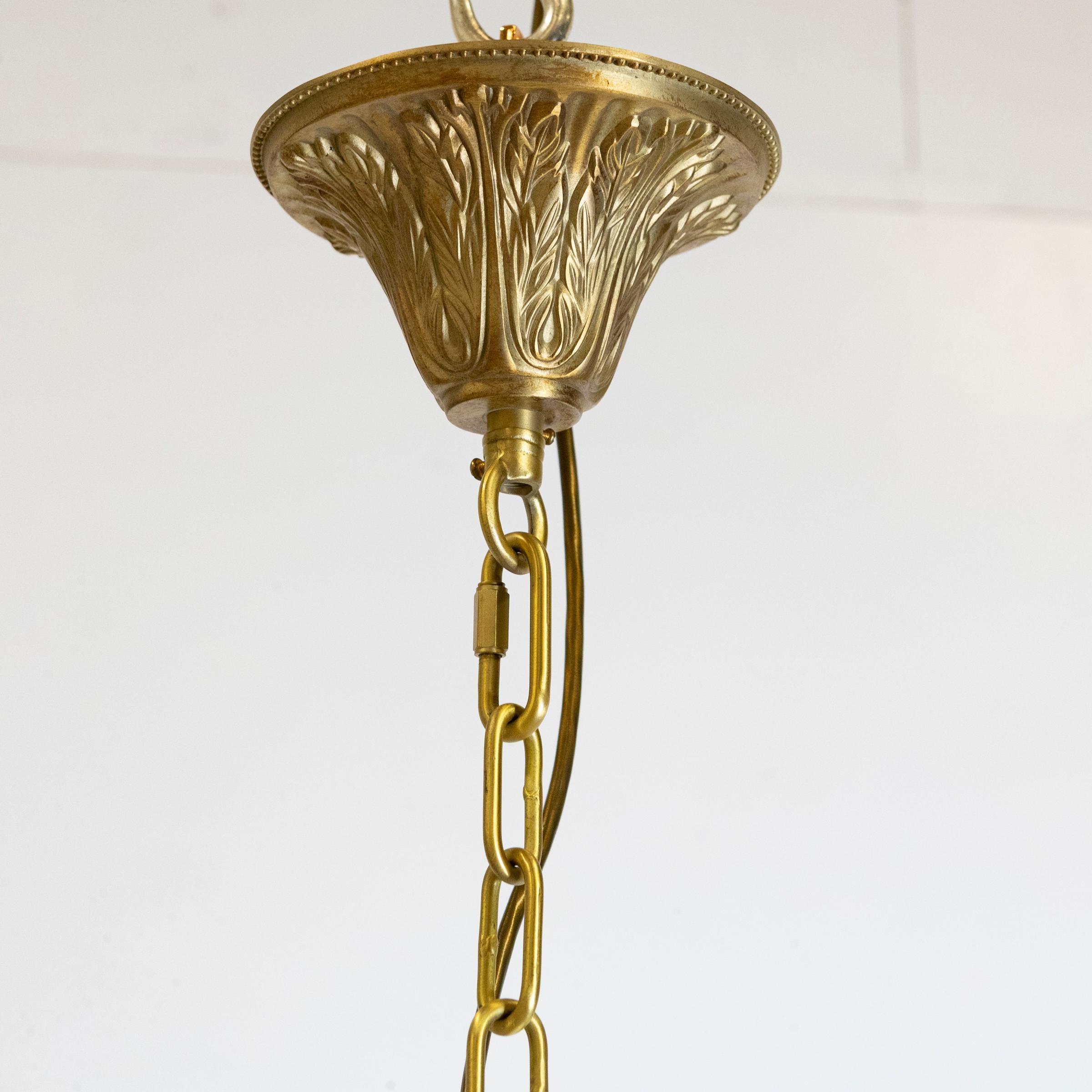 Grande lampadario francese d'epoca con gabbia per uccelli dorata e cristallo  12 Braccio in vendita 2