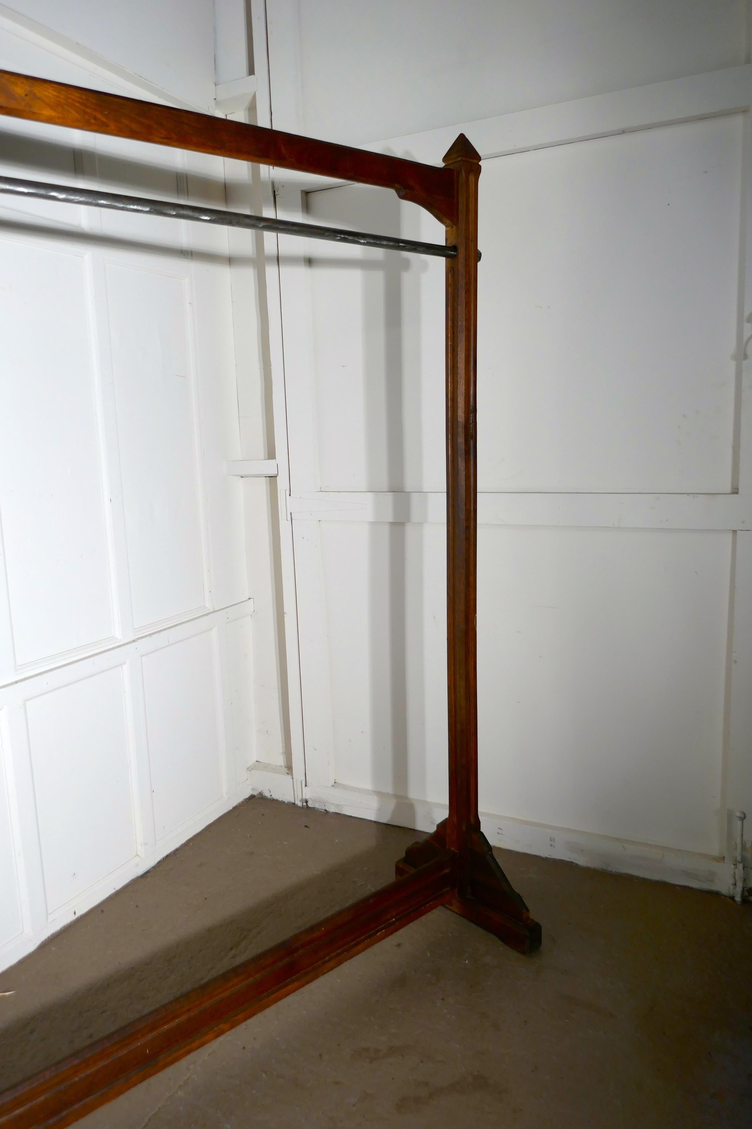 Large French Art & Crafts Golden Oak Clothes Rail In Good Condition In Chillerton, Isle of Wight