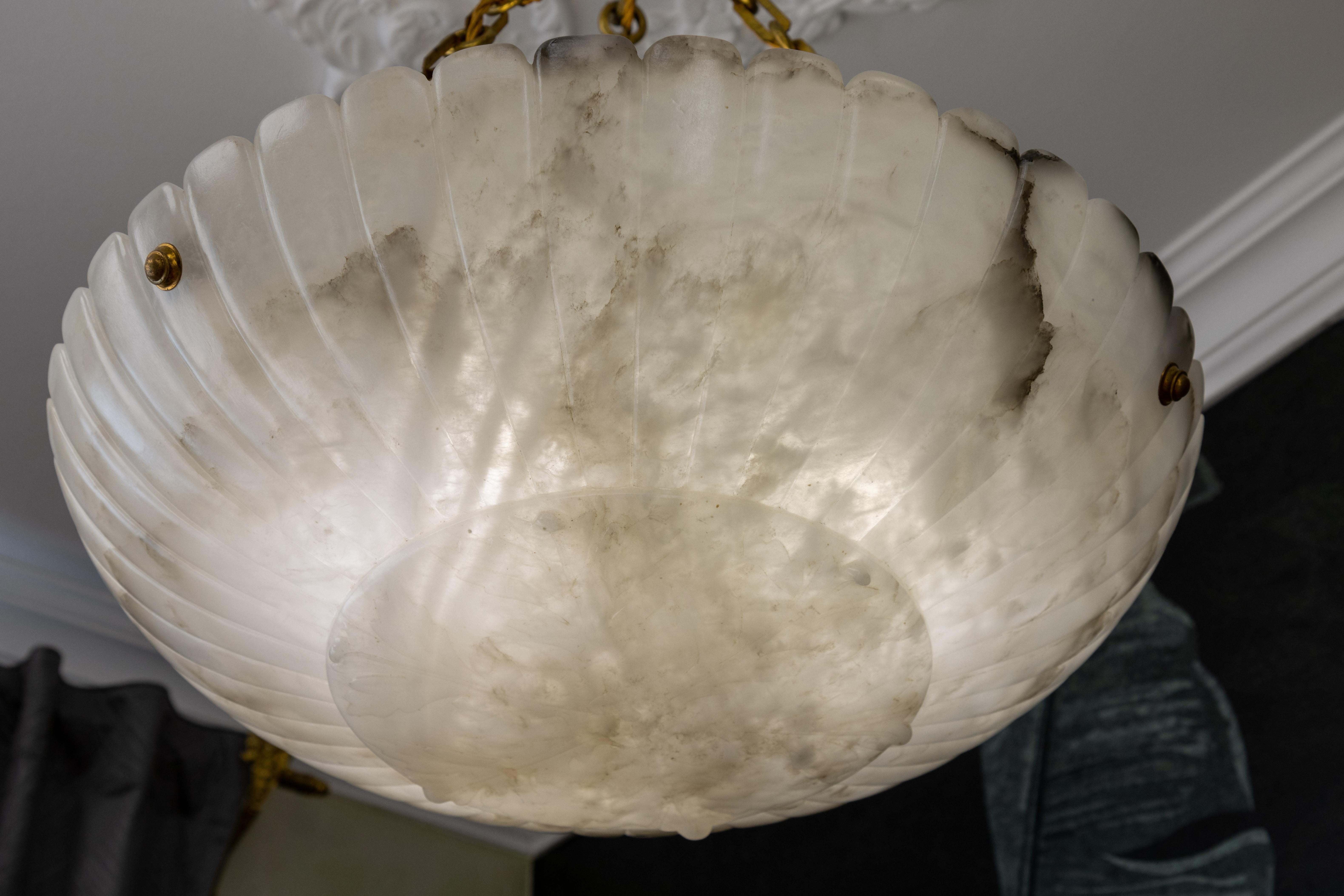 Large French Art Deco Alabaster Pendant Light with Brass Chain, 1920s For Sale 1