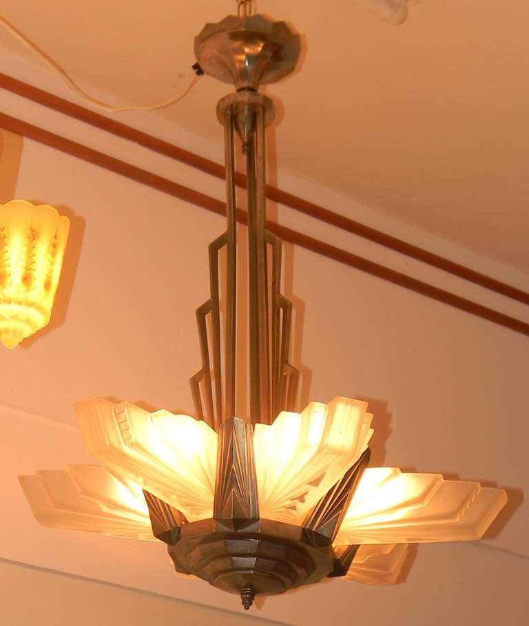 Large French Art Deco Atelier Petitot Chandelier, Stunning 5