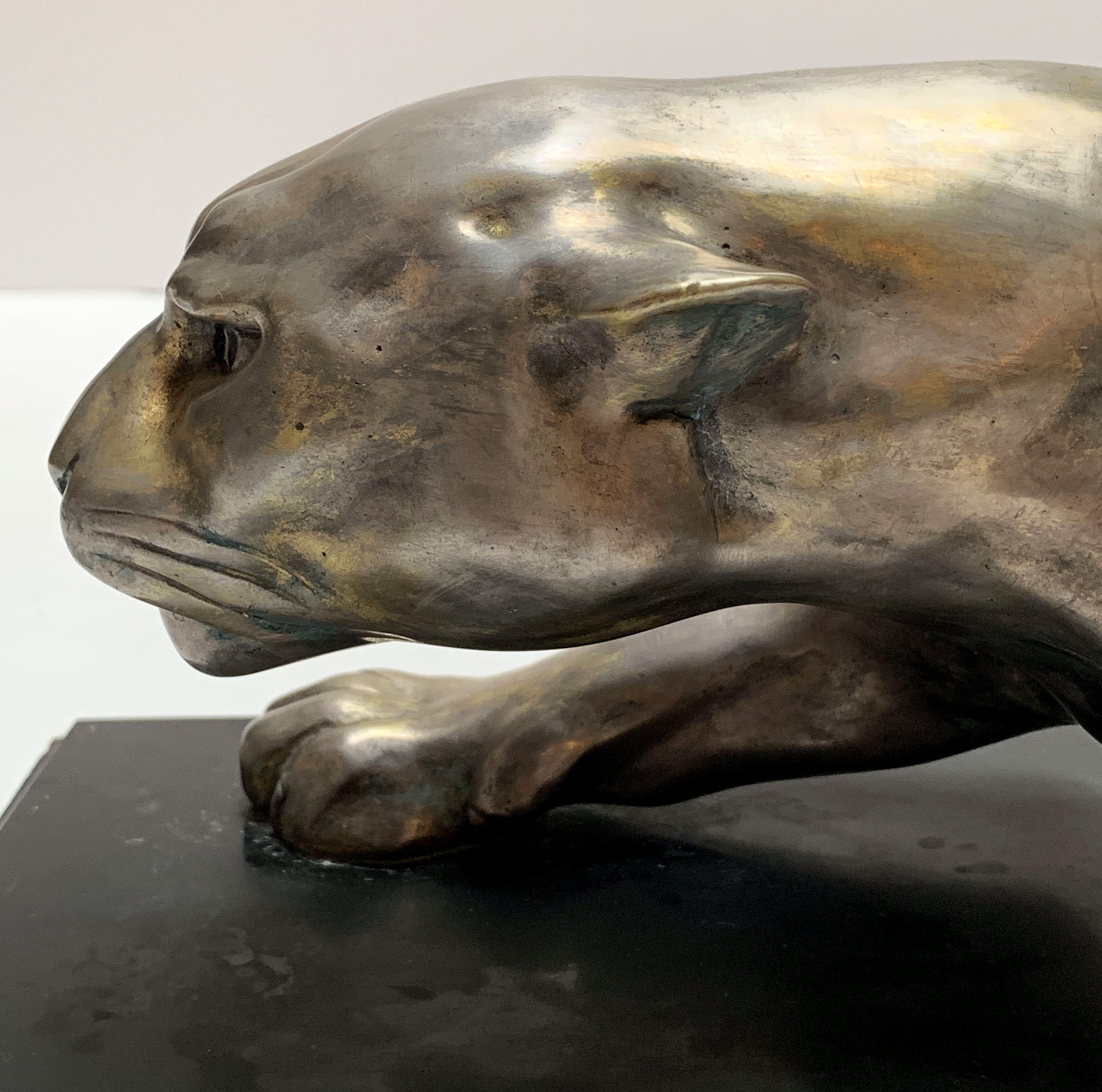 Große französische Art Deco Bronze Panther Skulptur auf Marmor von Deslin 5