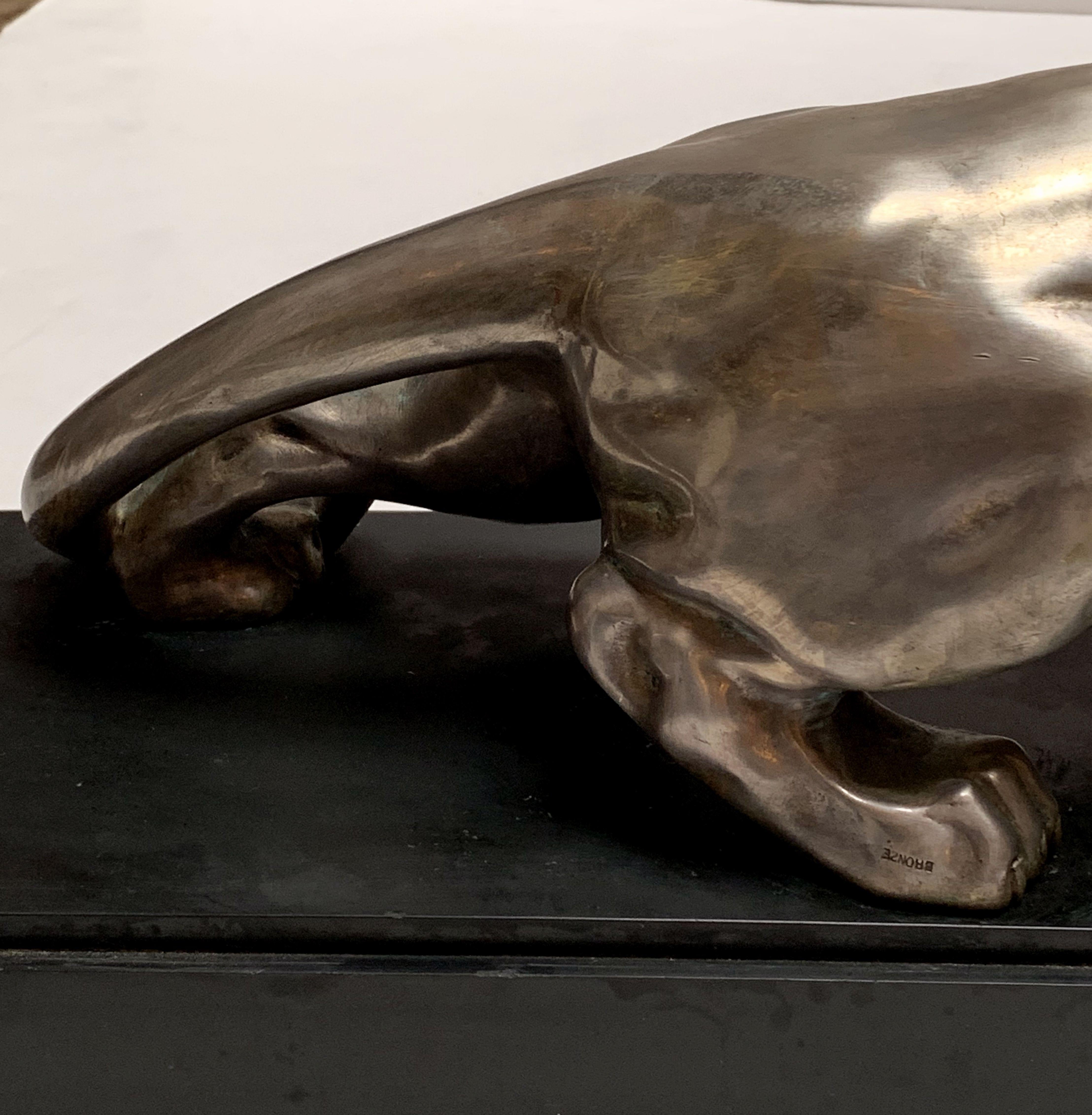 Große französische Art Deco Bronze Panther Skulptur auf Marmor von Deslin 8