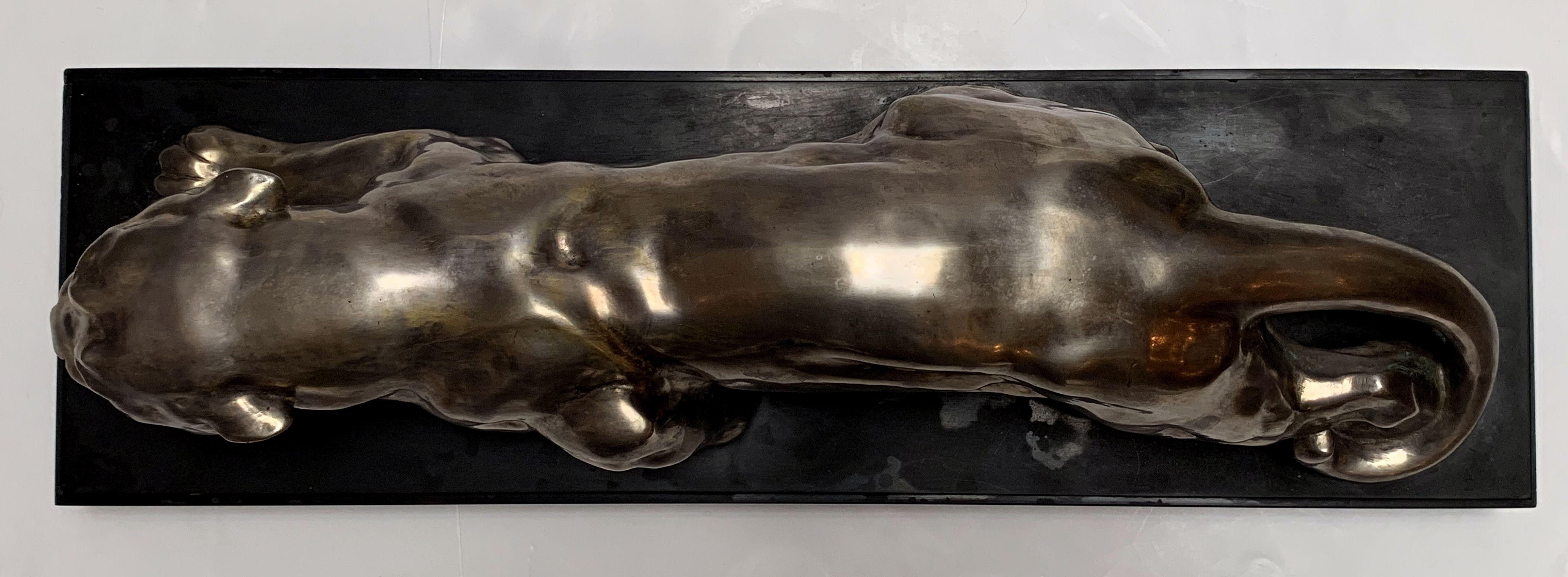 Große französische Art Deco Bronze Panther Skulptur auf Marmor von Deslin 11