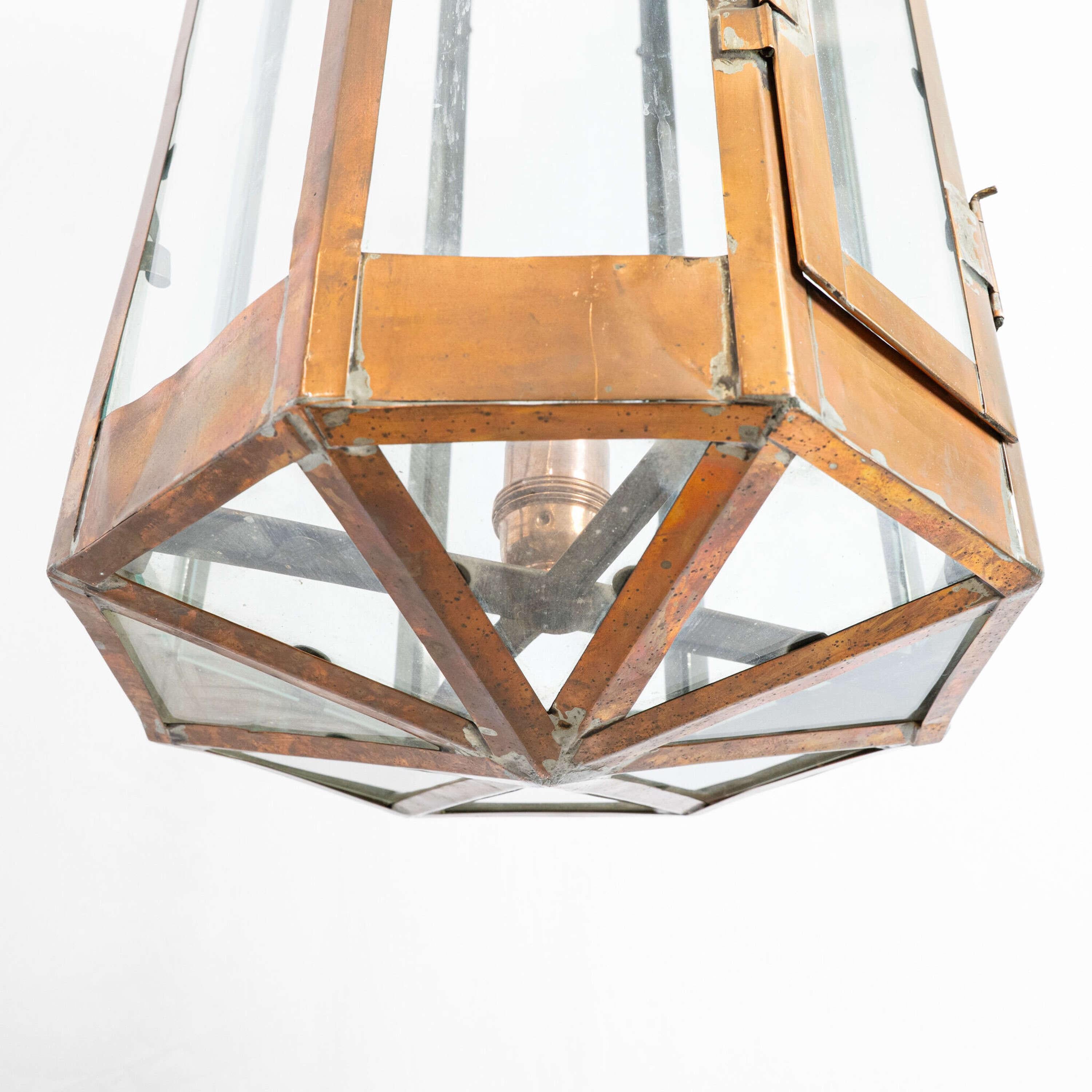 XX secolo Grande lanterna francese Art Deco in rame in vendita