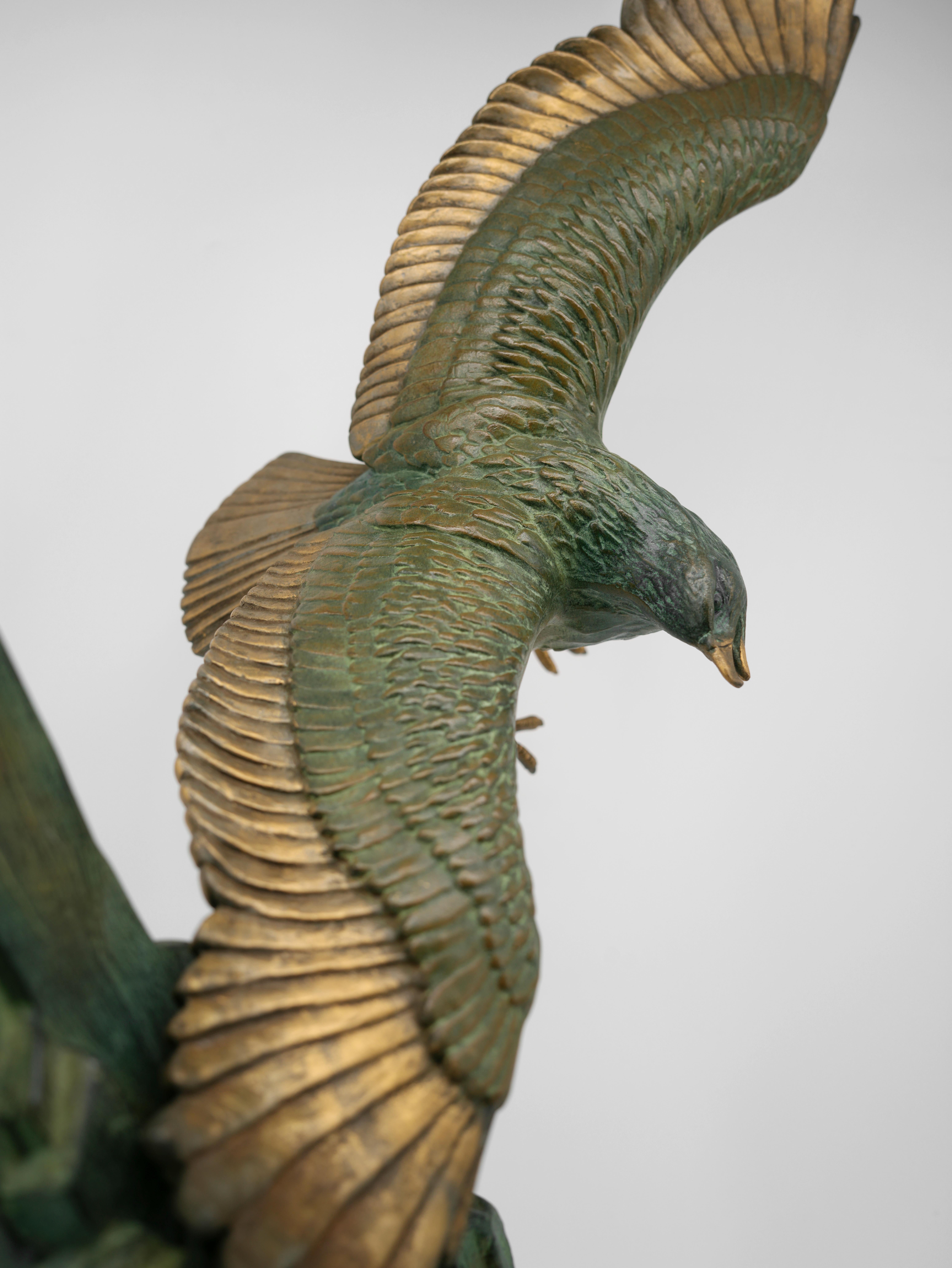 Early 20th Century Large French Art Deco Golden Eagle Sculpture, 1920 For Sale