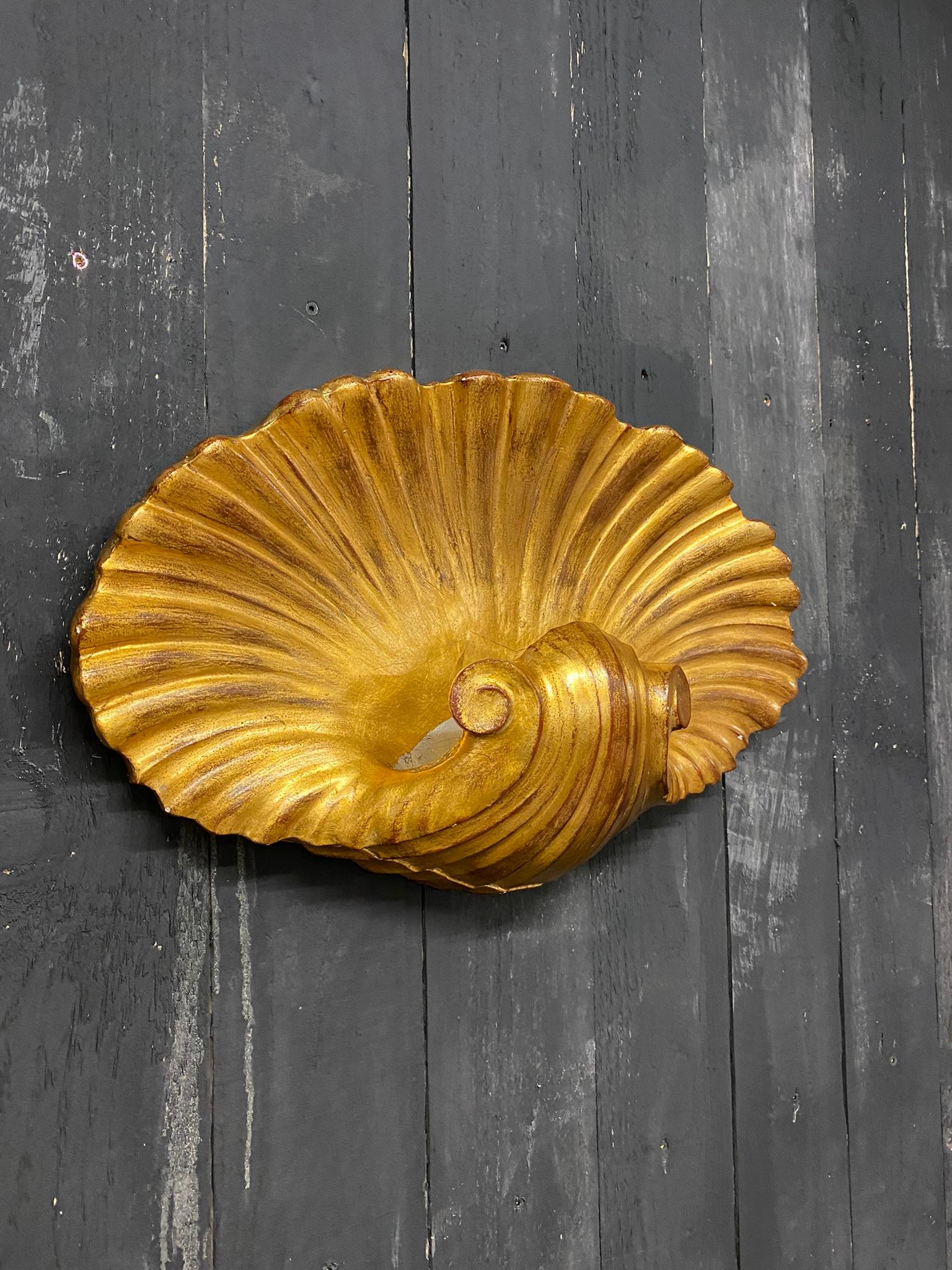 Mid-20th Century Large French Art Deco Golden Plaster Shell Sconce in the Style of Serge Roche