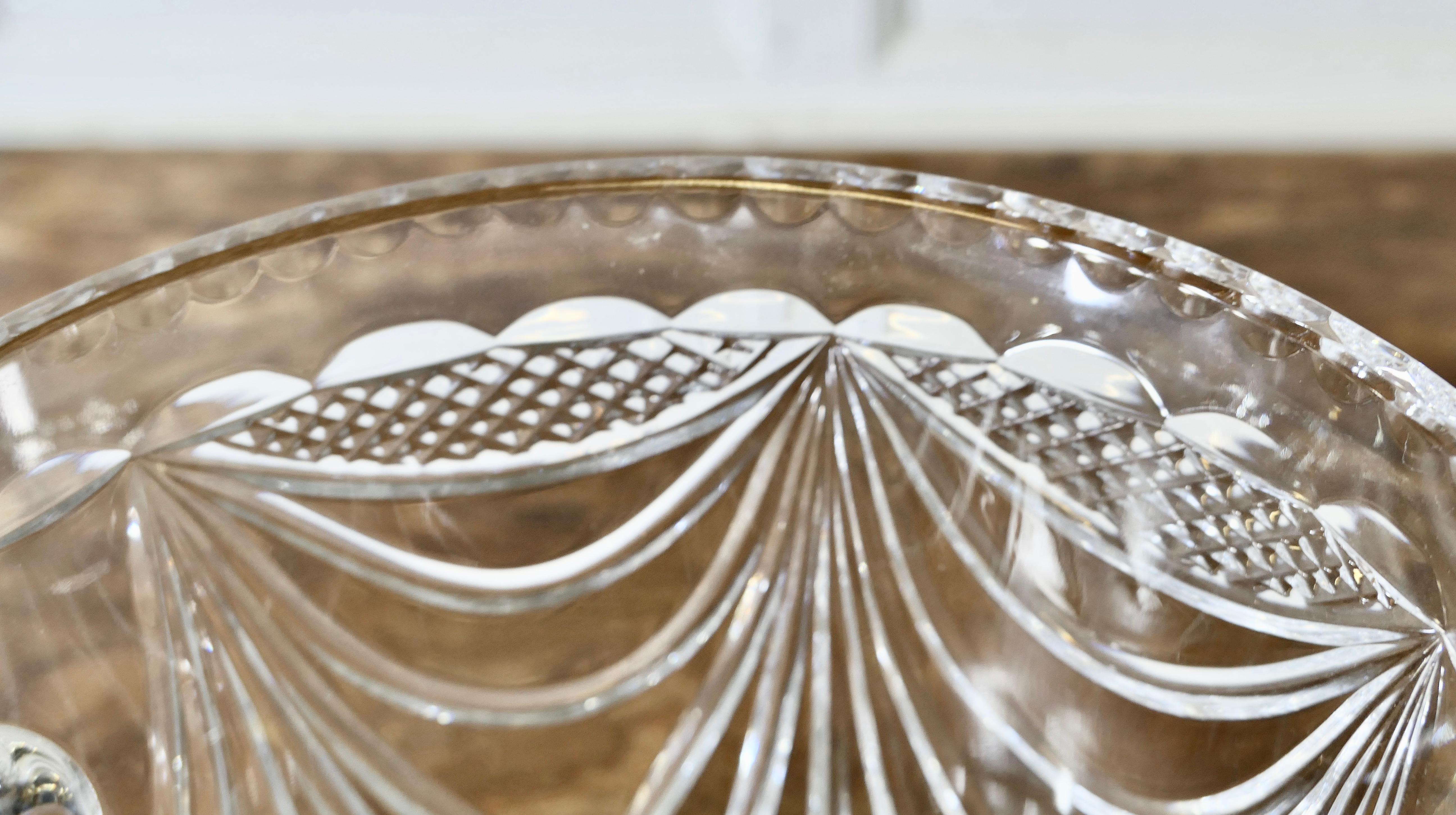 Großer französischer Champaign-Eiskübel aus mundgeblasenem, geschliffenem Kristall im Art déco-Stil, Weinkühler im Angebot 1