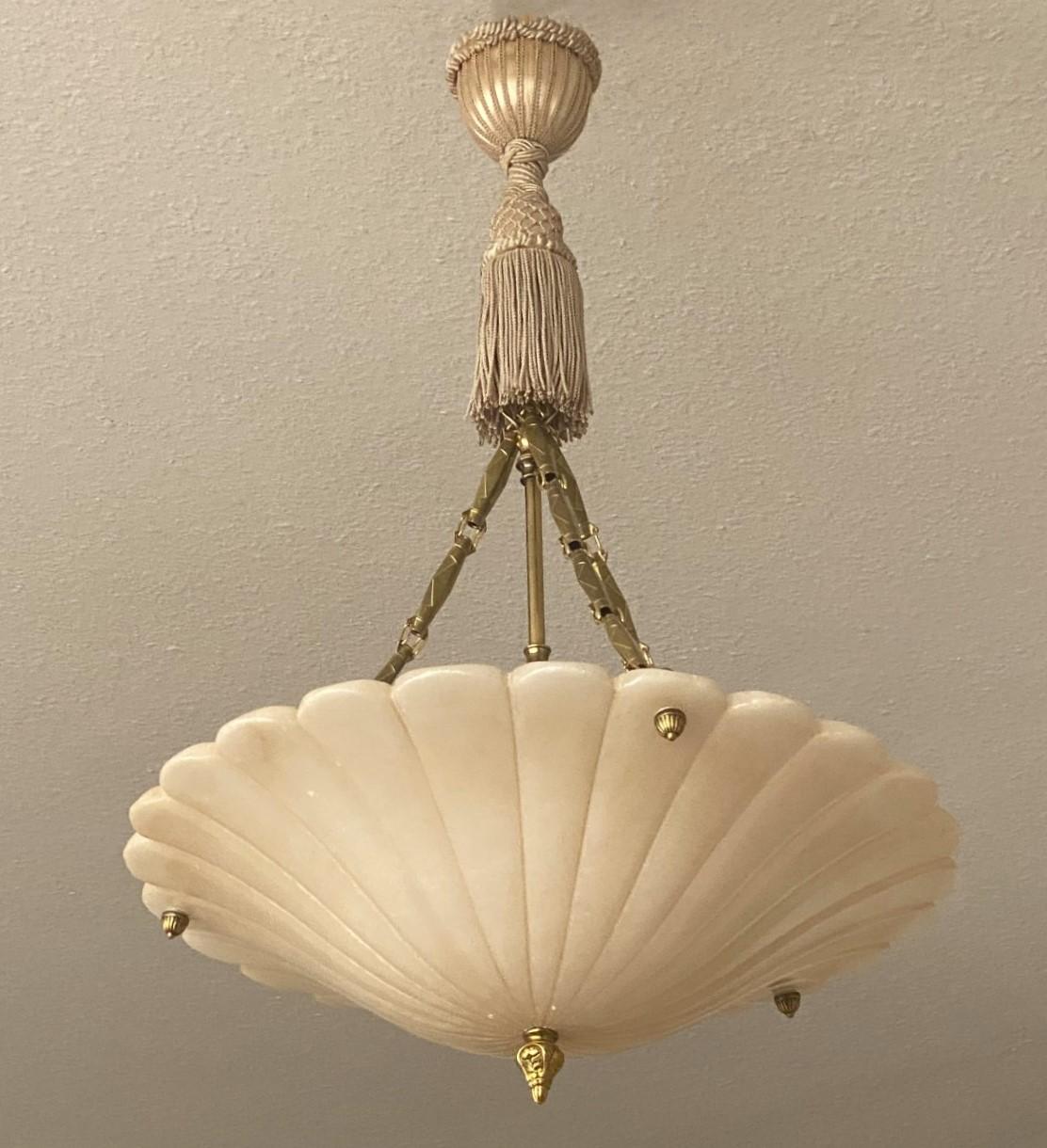 Large French Art Deco Hand-Carved White Alabaster Three-Light Chandelier, 1920s 6