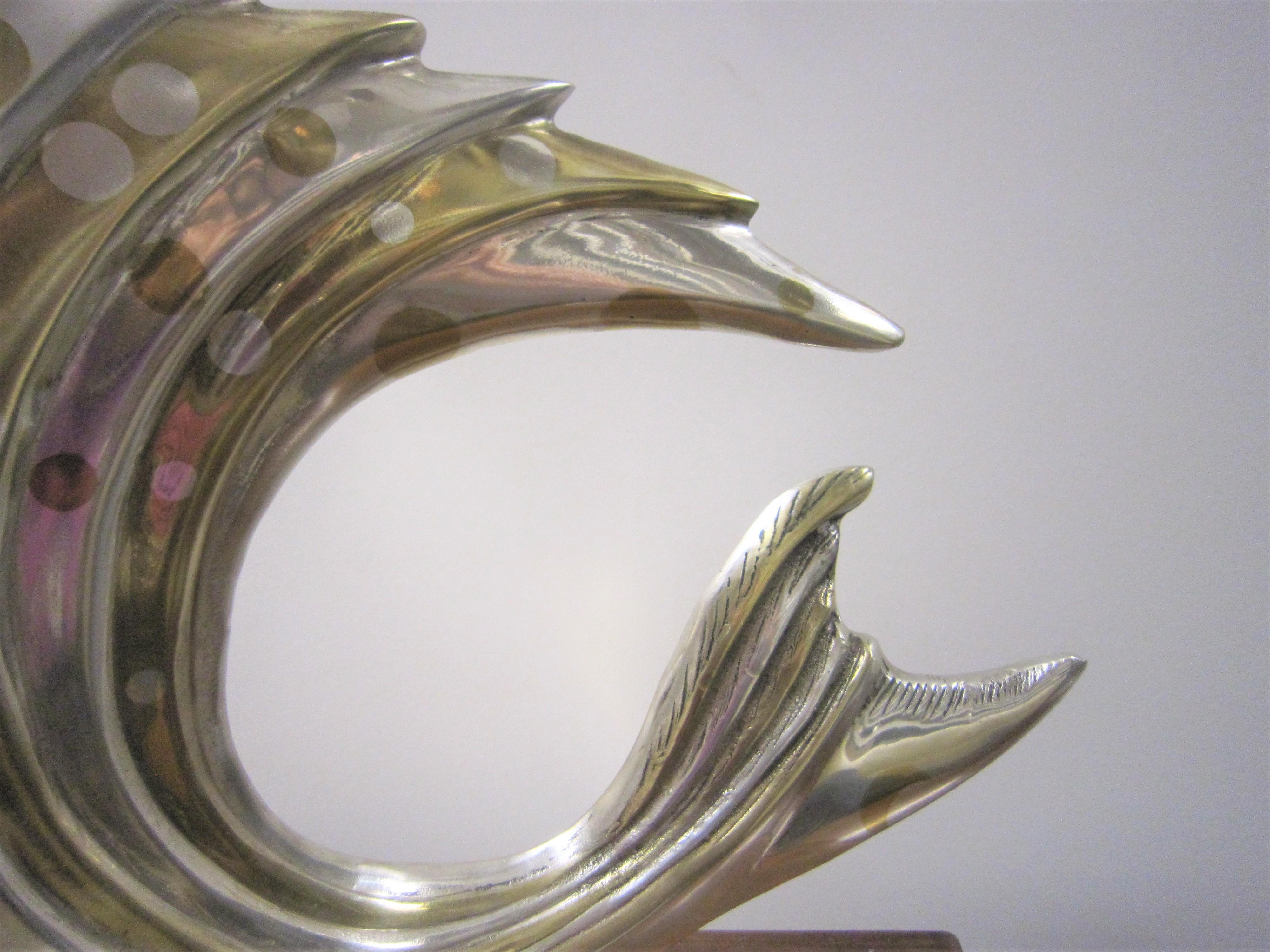 Grande sculpture de poisson Art Déco française en argent et bronze doré à la feuille, M.L Simard en vente 5