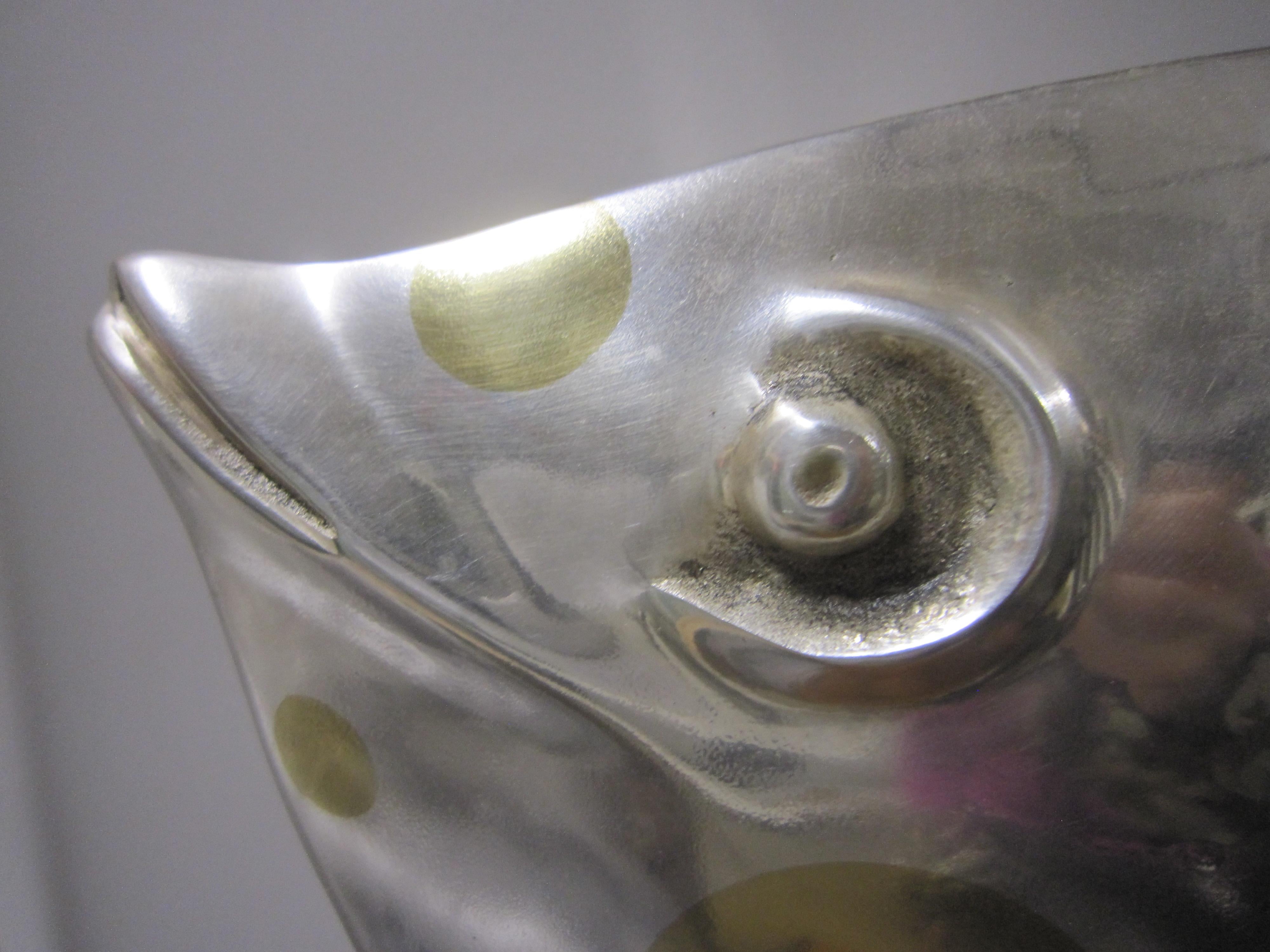 Grande sculpture de poisson Art Déco française en argent et bronze doré à la feuille, M.L Simard en vente 1