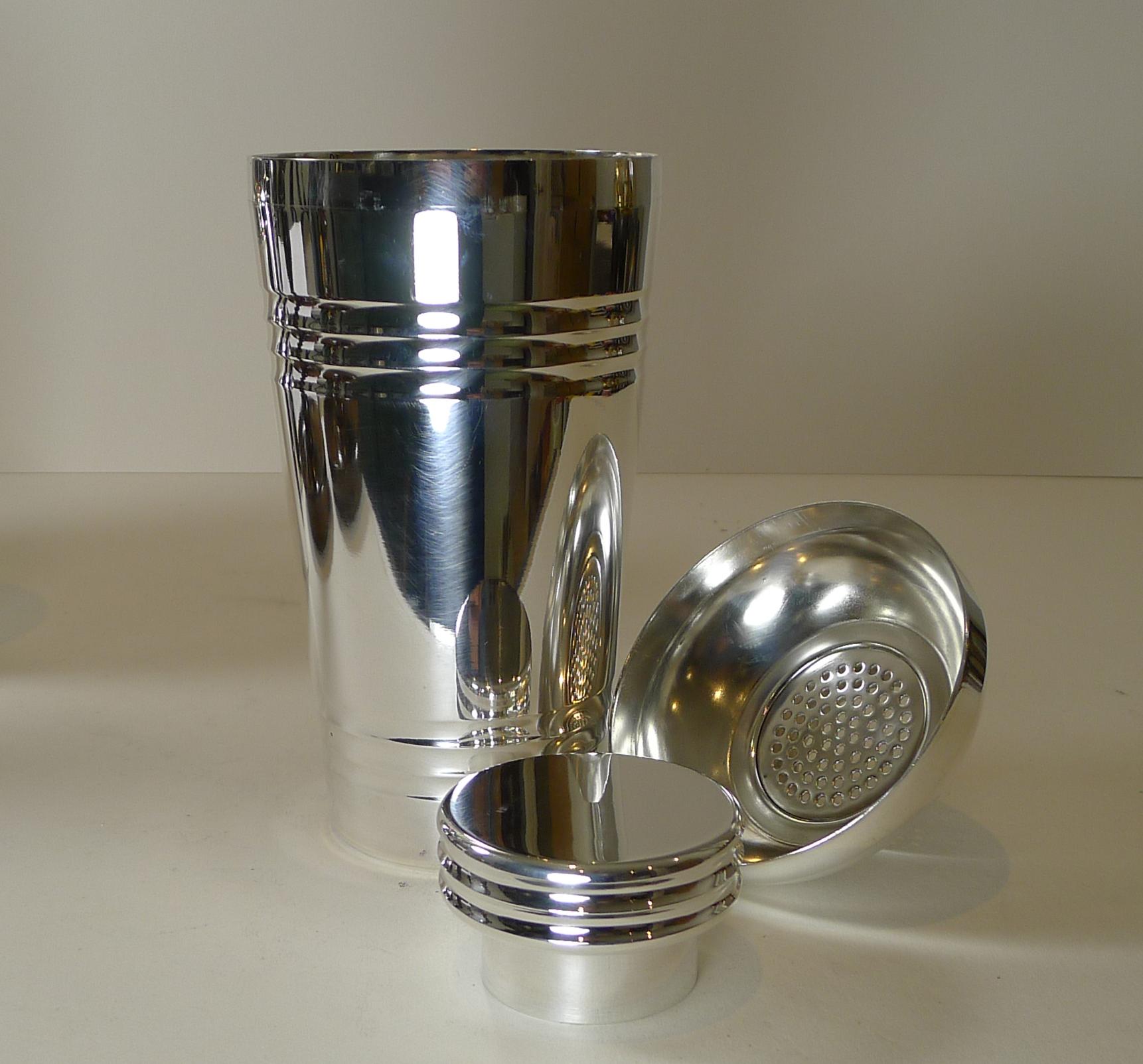 Large French Art Deco Silver Plated Cocktail Shaker, c.1925 6