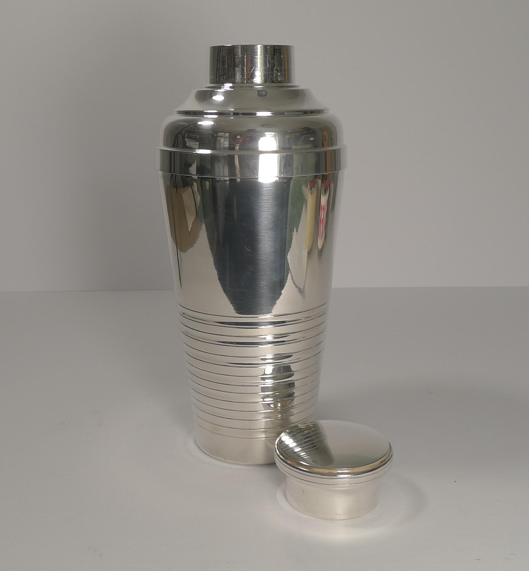 Large French Art Deco Silver Plated Cocktail Shaker, circa 1930 1
