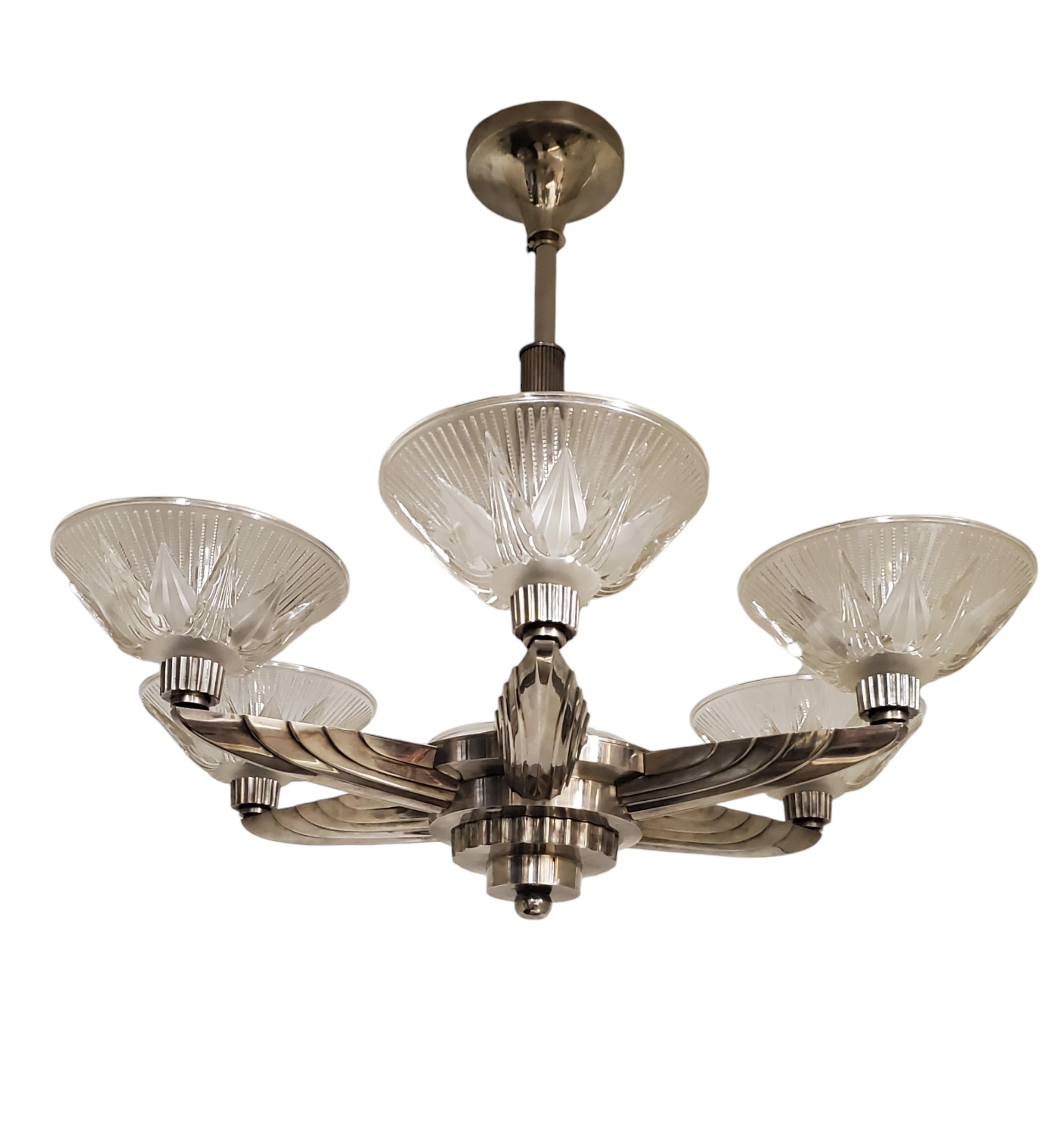 Large French Art Deco six arm nickeled bronze, art glass star chandelier Petitot For Sale 9