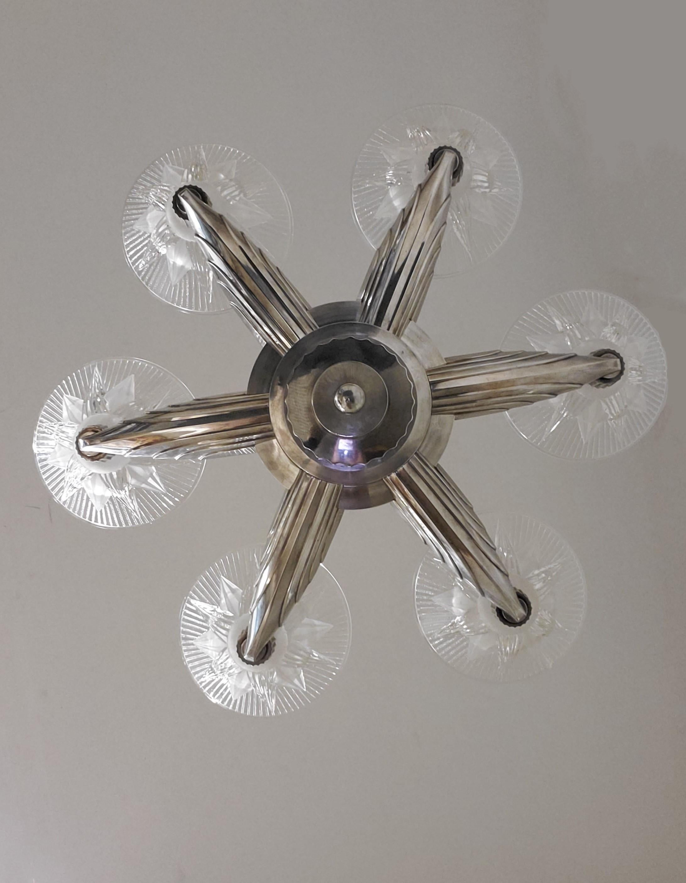 Machine Age Large French Art Deco six arm nickeled bronze, art glass star chandelier Petitot For Sale