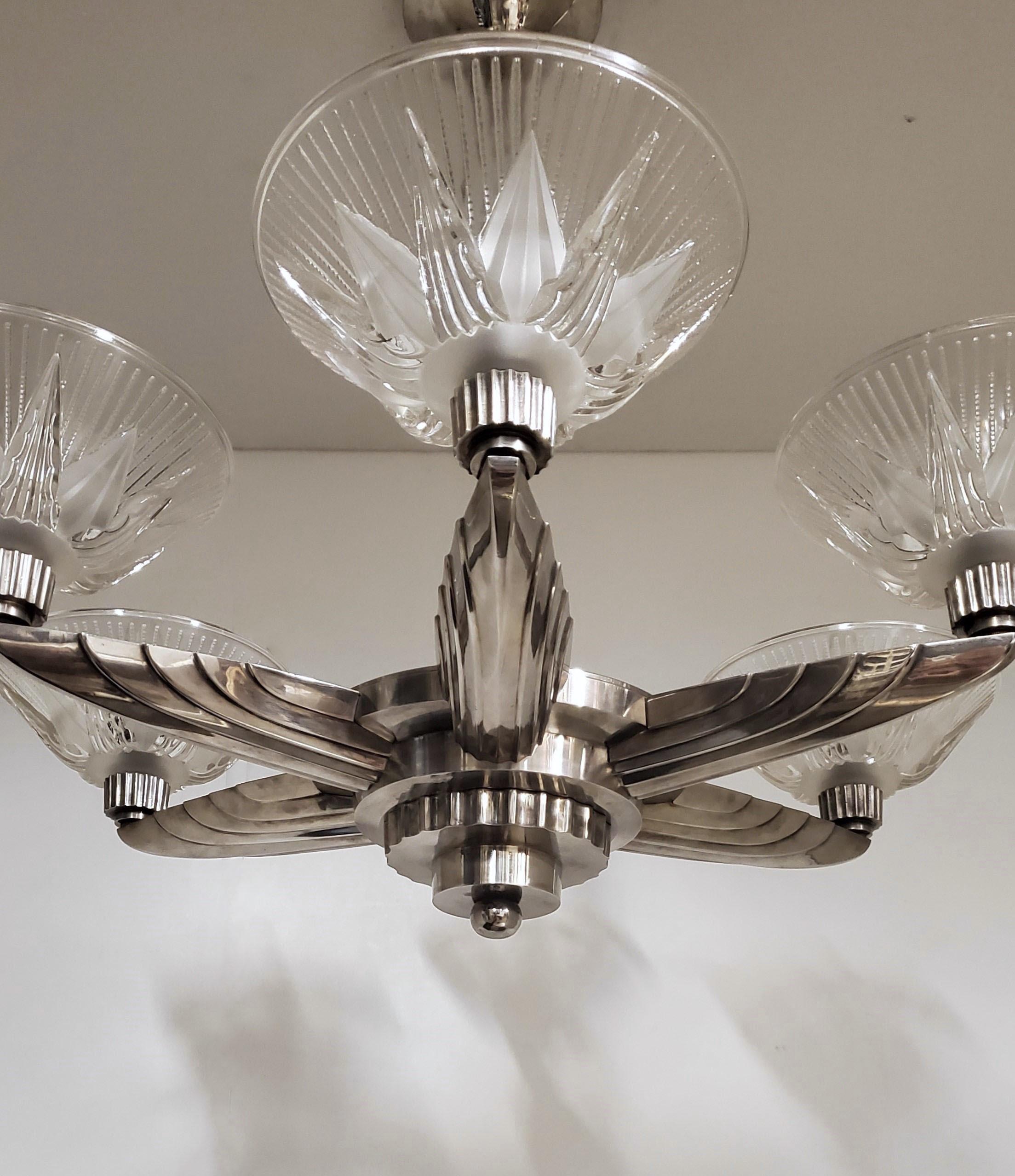 20th Century Large French Art Deco six arm nickeled bronze, art glass star chandelier Petitot For Sale