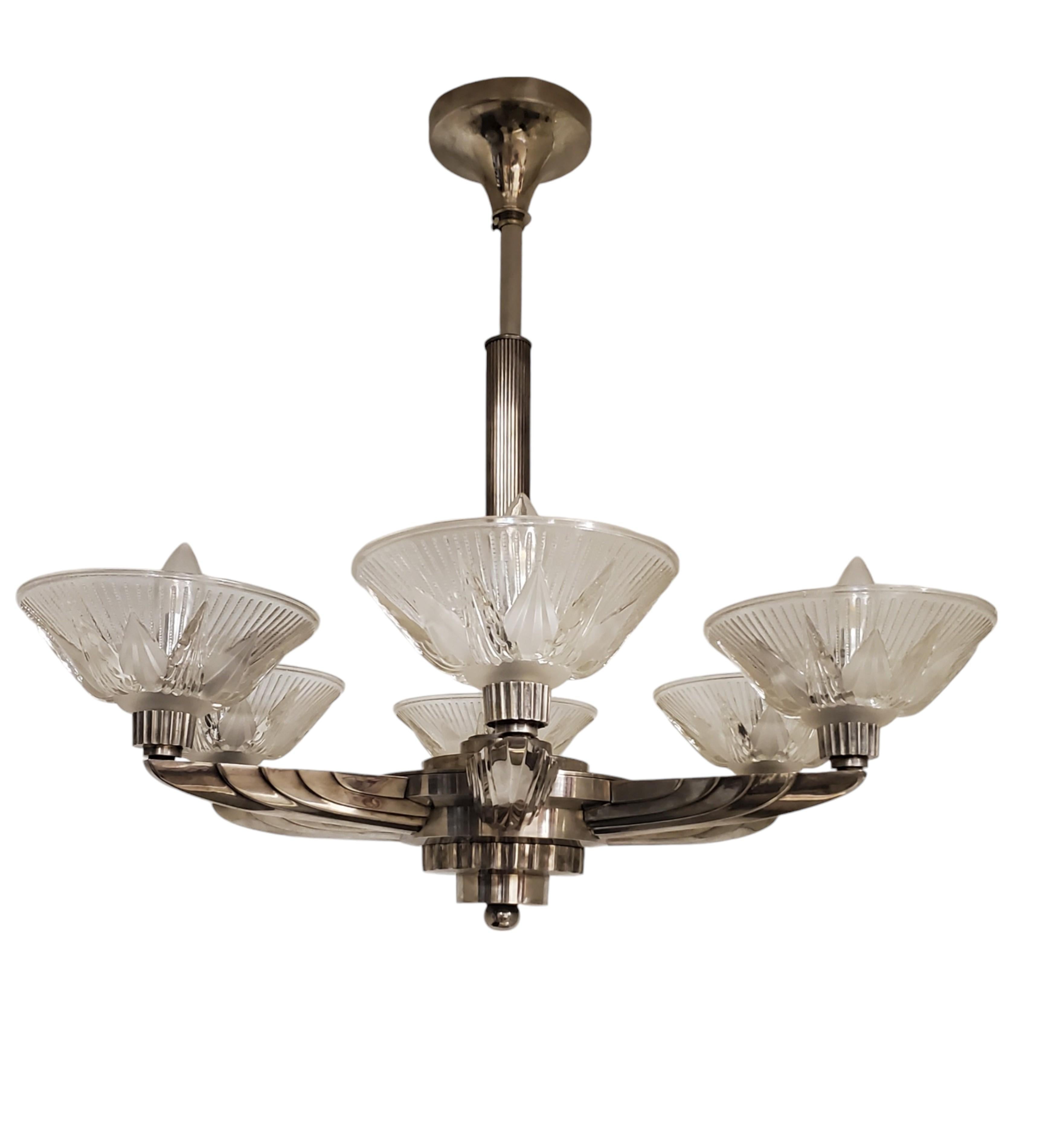 Large French Art Deco six arm nickeled bronze, art glass star chandelier Petitot For Sale 2