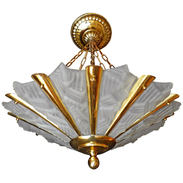 Large French Art Deco Starburst Sunburst Gilt Brass Geometric Chandelier, 1930s For Sale