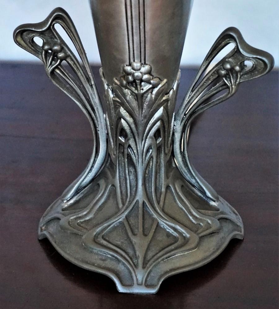 Lampe de bureau Art déco française avec vase, années 1930 en vente 6