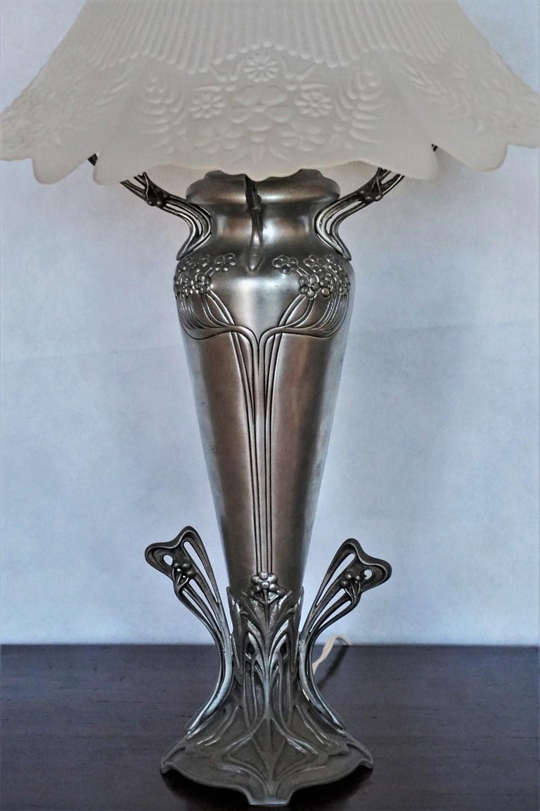 French Art Deco Vase Table Lamp, 1930s In Good Condition For Sale In Frankfurt am Main, DE