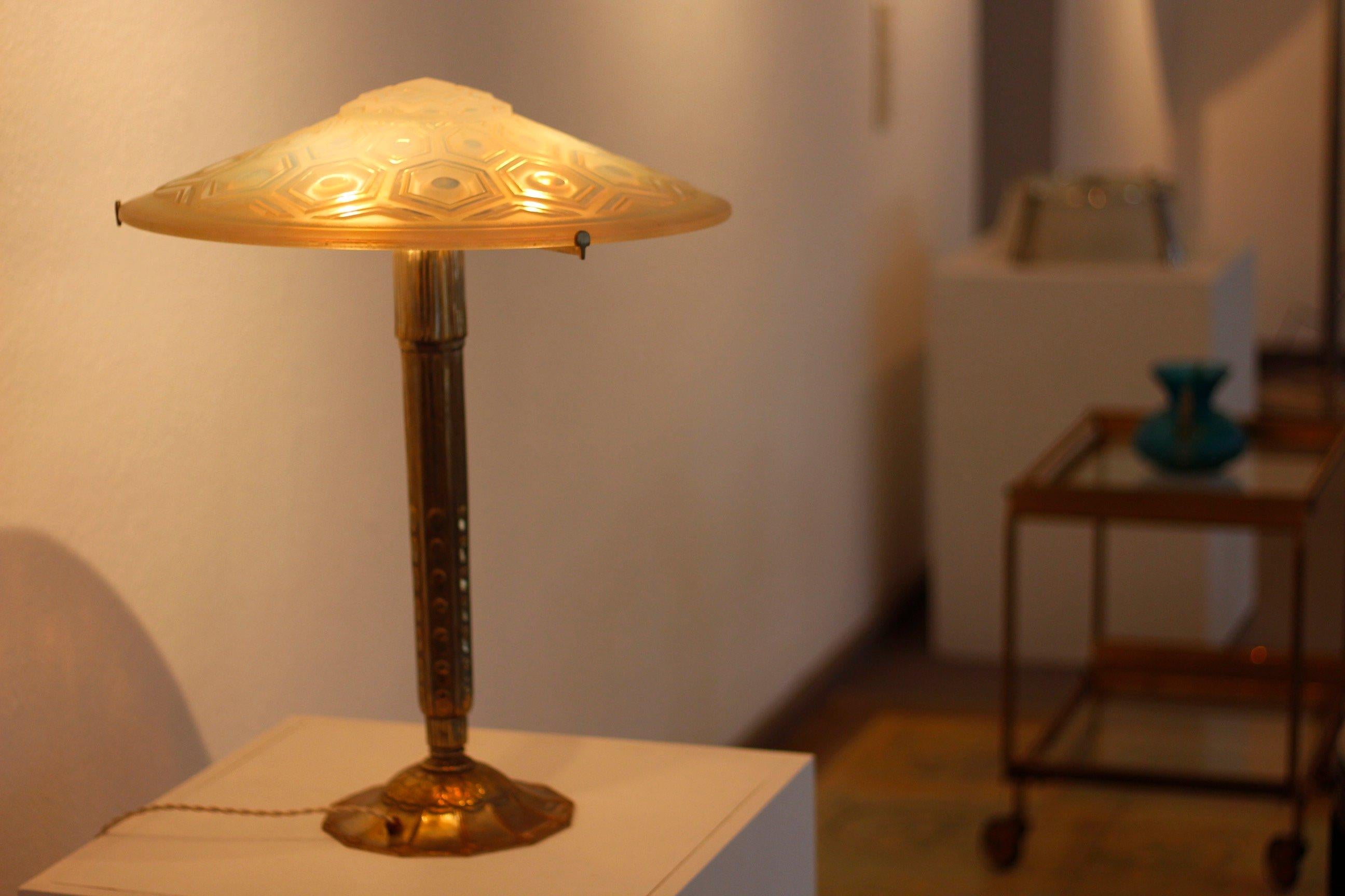 Large French Art Deco Table Lamp, Signed in the Shade A.Kovacs, France For Sale 9