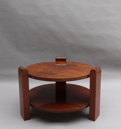 Großer französischer Art Deco Gueridon aus Nussbaum mit zwei Etagen