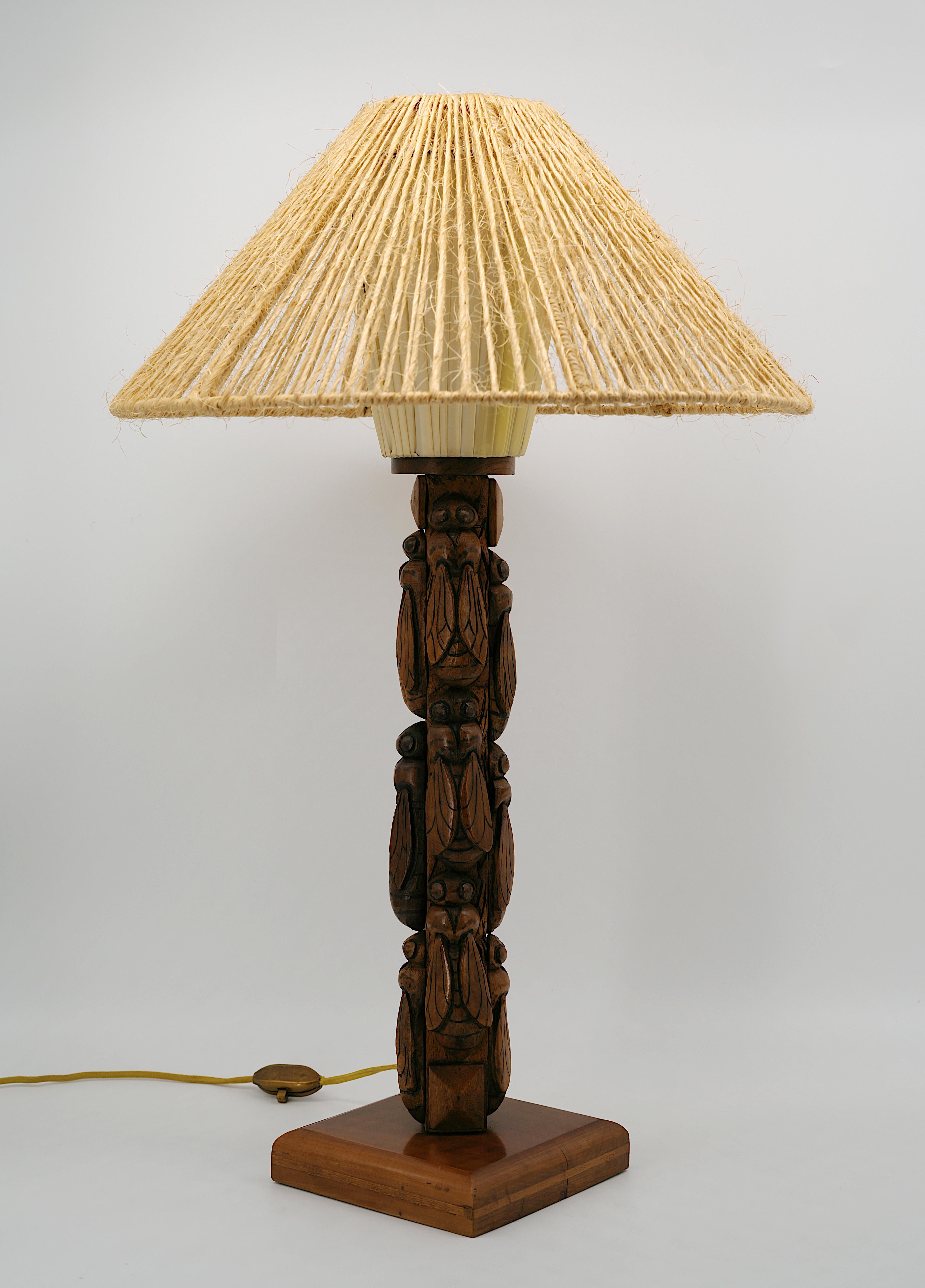 Gran lámpara de sobremesa francesa Art Déco de madera de cigarra, años 30 en venta 2
