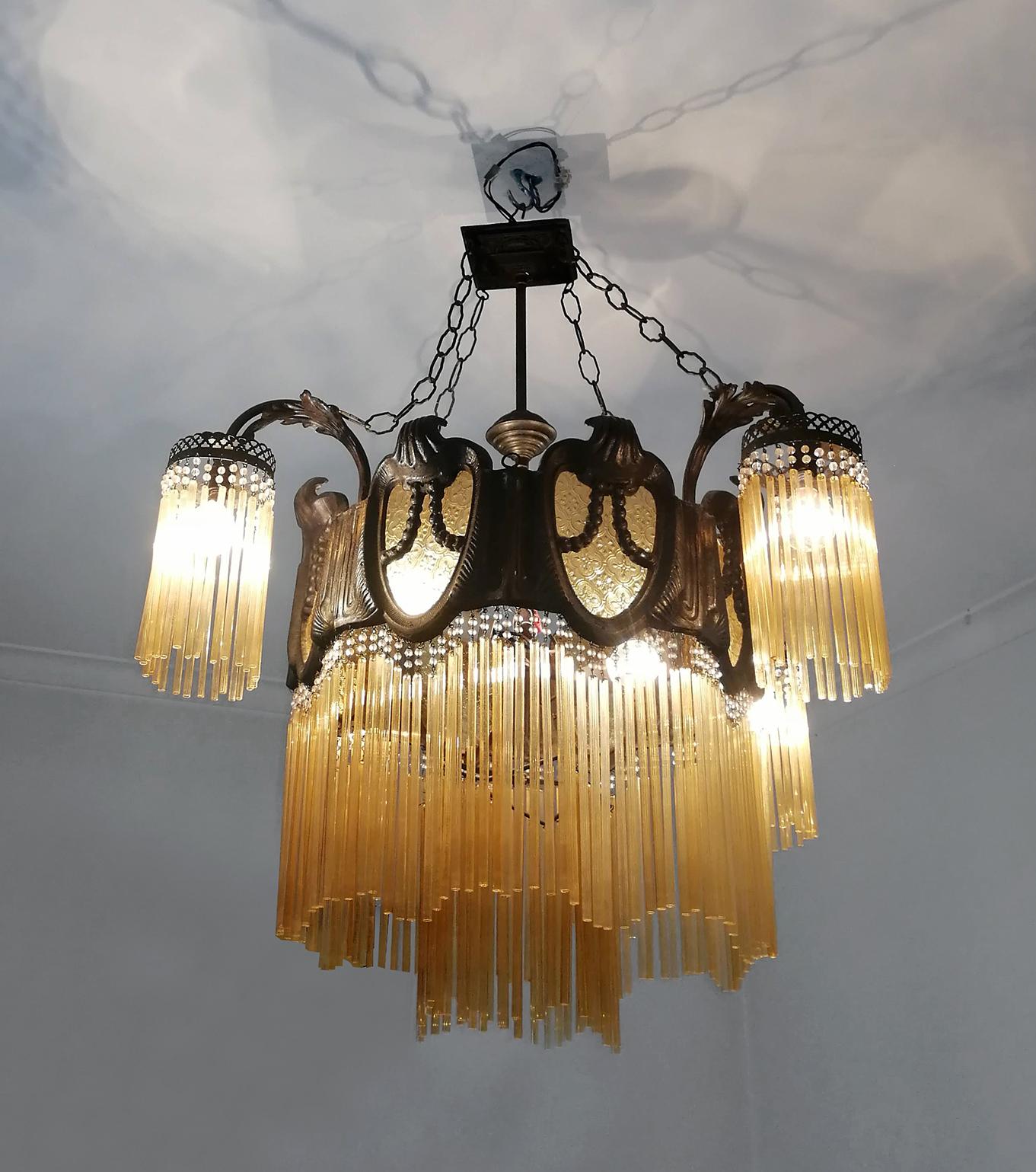 Frosted Large French Art Nouveau and Art Deco Amber Glass Straws Bronze Chandelier c1900 For Sale