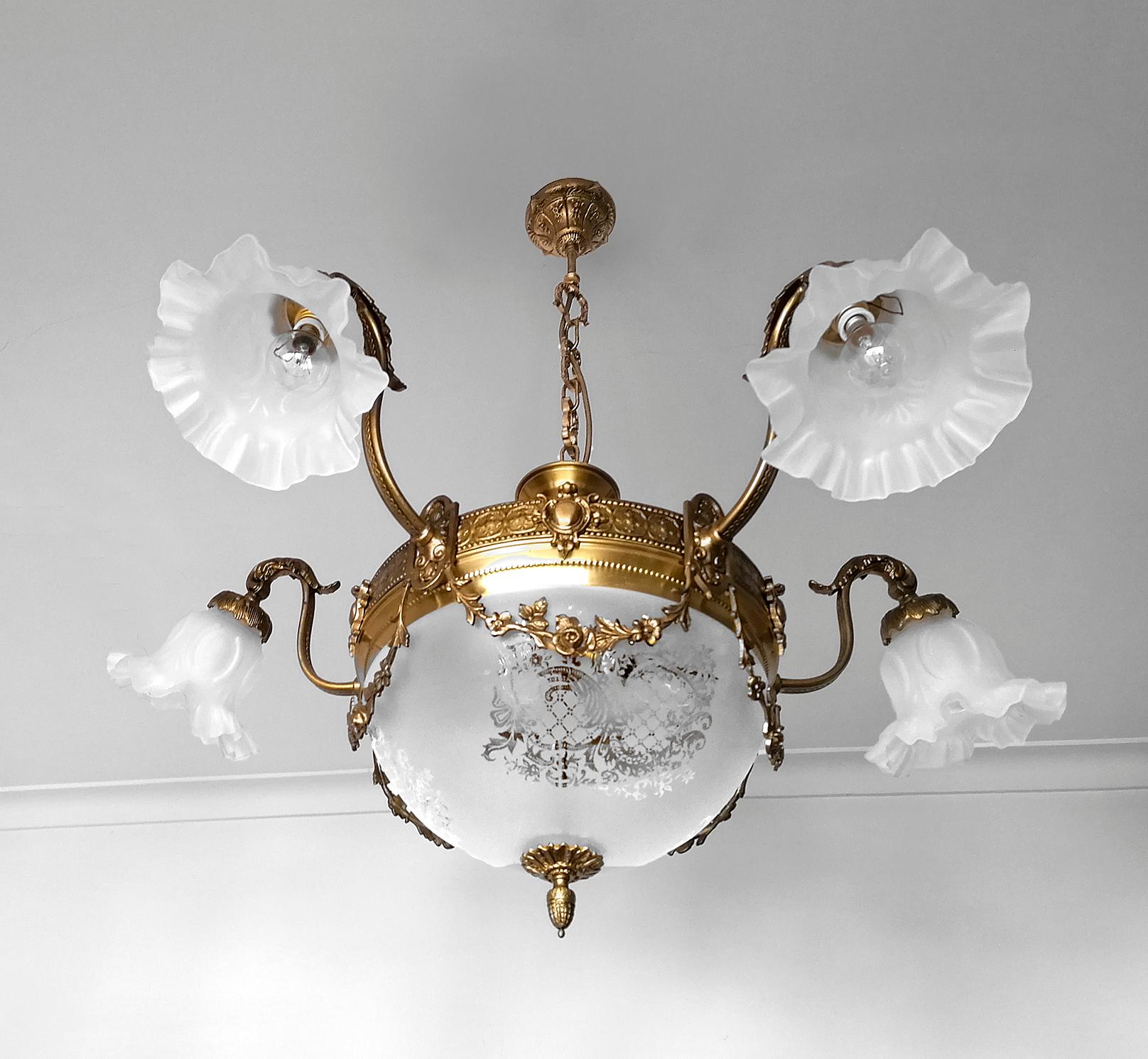 20th Century Large French Art Nouveau Empire Gilt Bronze Etched & Glass Chandelier, c1920 For Sale