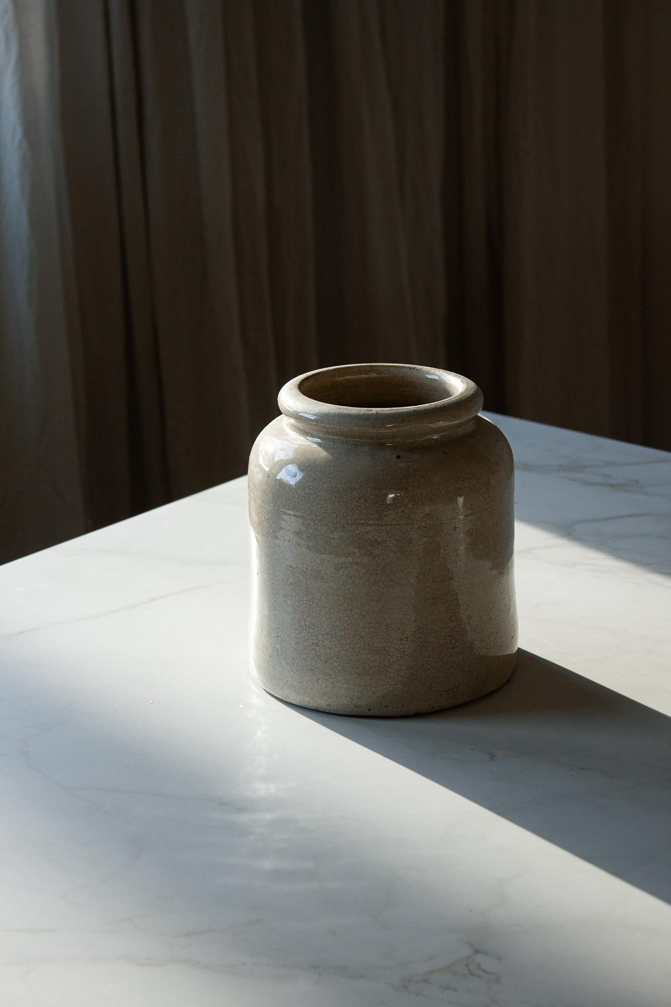 French Provincial large french beige ceramic country kitchen pot with crackled glaze For Sale