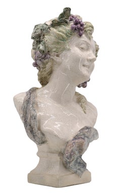 Grande sculpture française de la Belle Époque en terre cuite émaillée, Bacchante, vers 1890