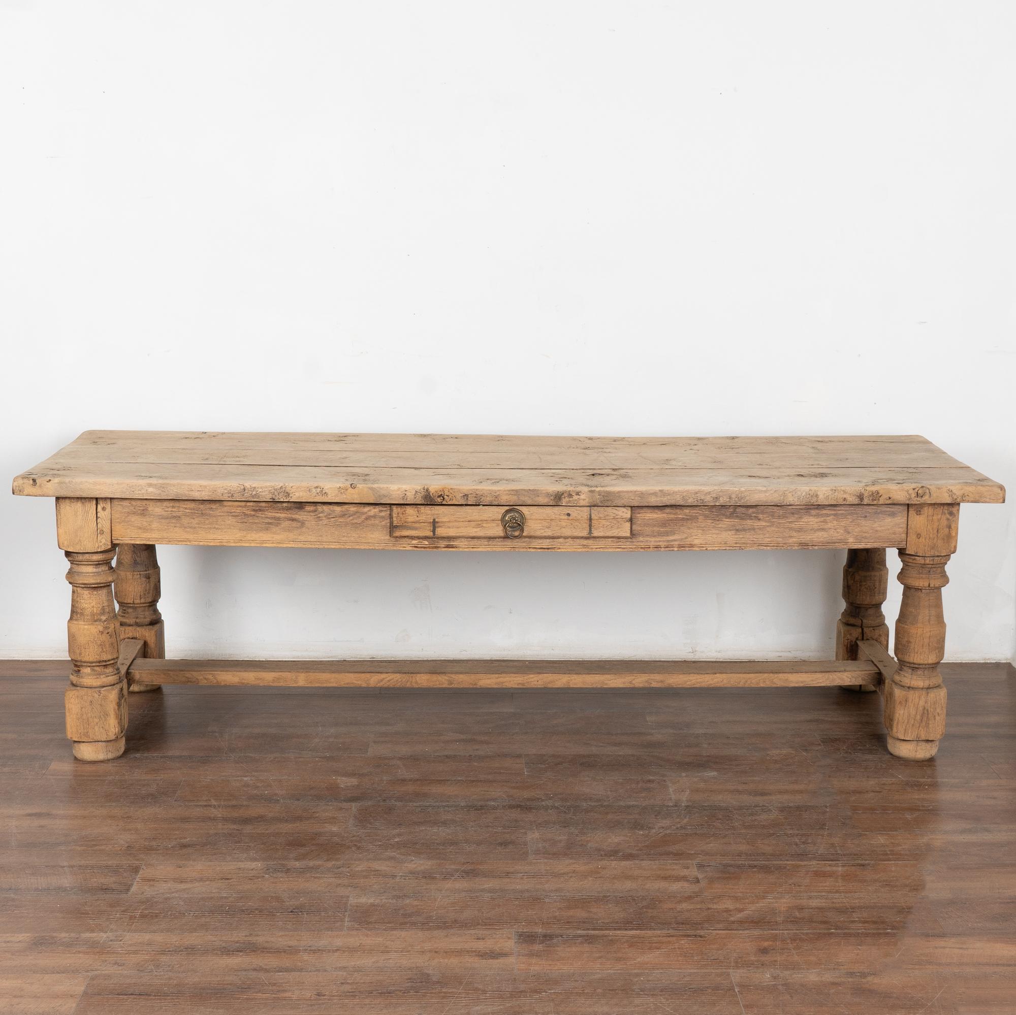 Large French Bleached Oak 20th Century Refectory Library Table In Good Condition In Round Top, TX