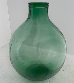 Große französische geblasene grüne Glasflasche