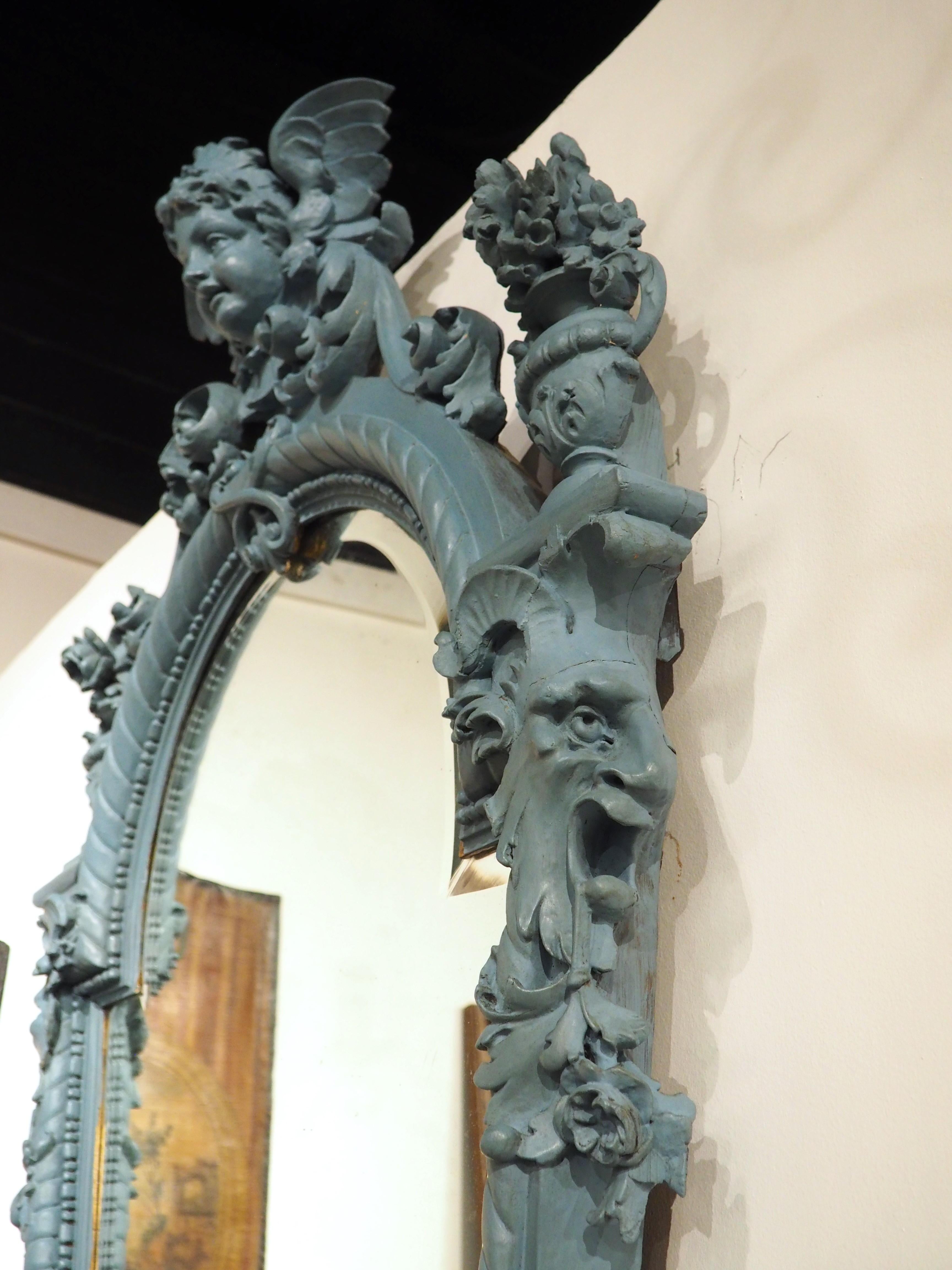 Grand miroir biseauté Napoléon III peint en bleu, Circa 1850 en vente 1