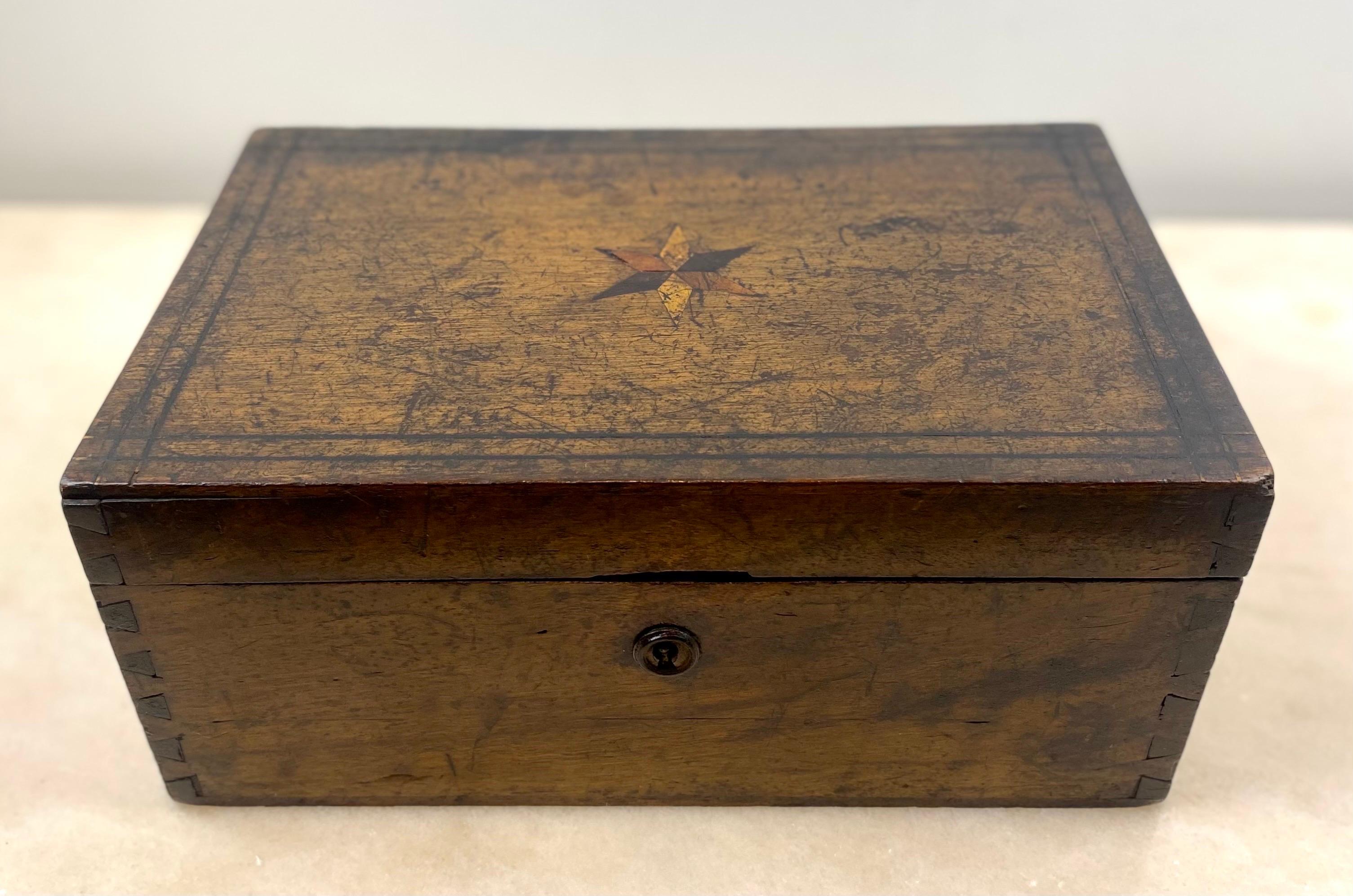 Large French box in marquetry wood -Star - Louis Philippe period  France 19th 7